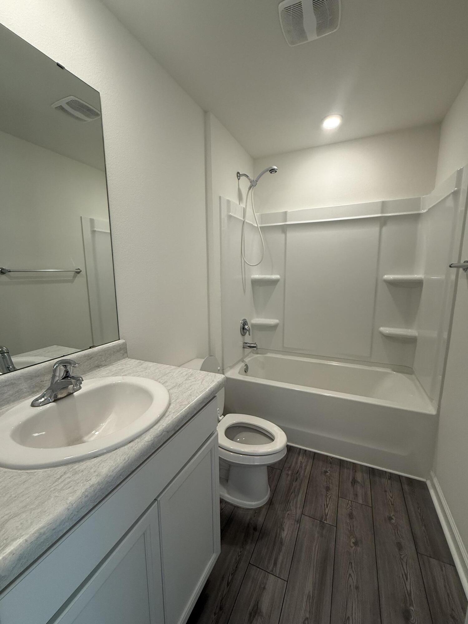 Lafayette Creek Landing - Residential