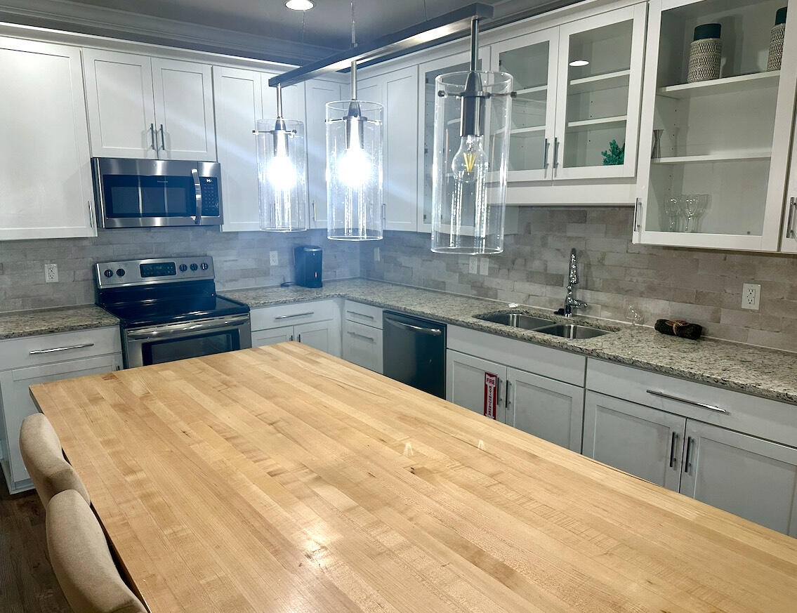 Driftwood Drive Townhomes - Residential