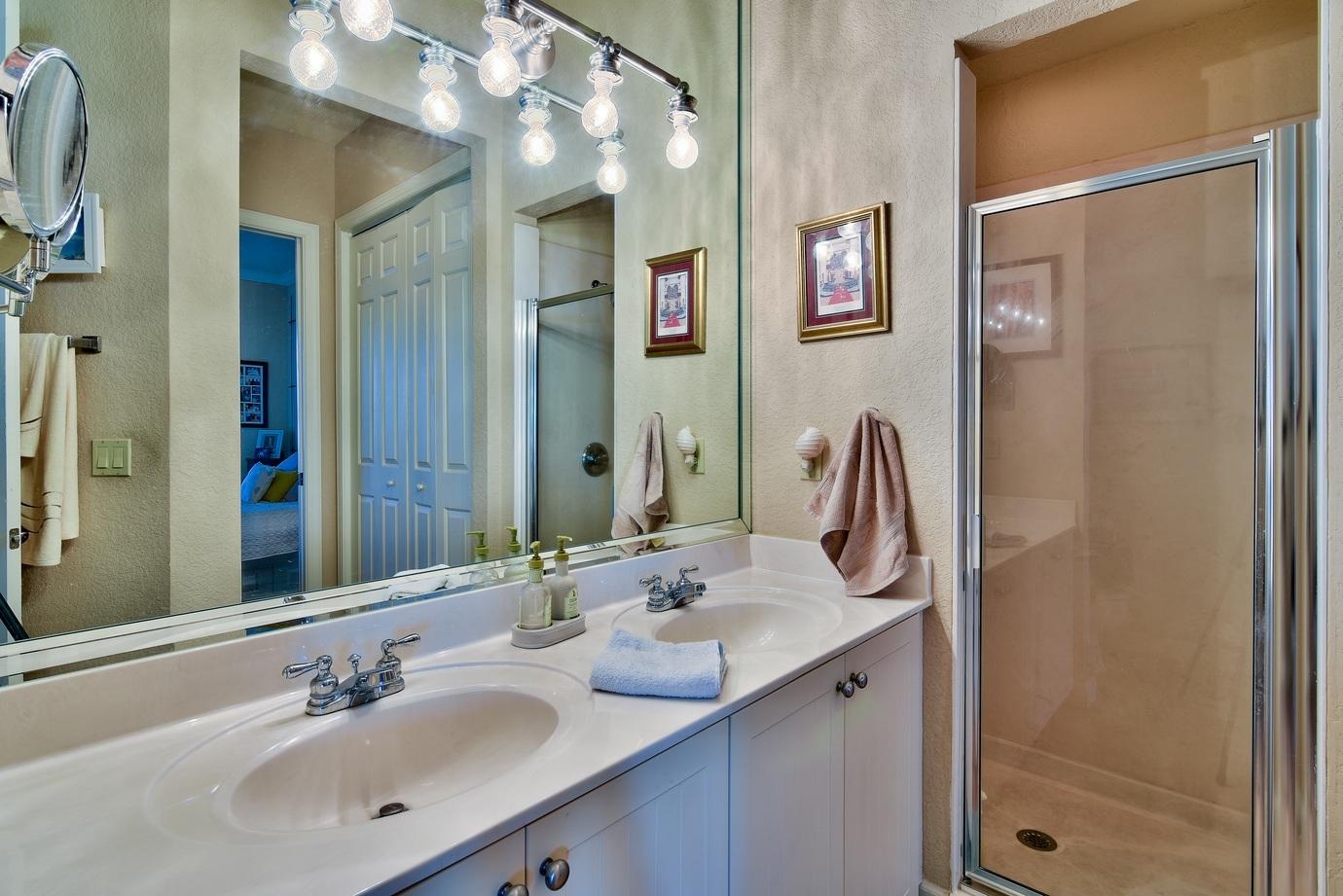 CRYSTAL COVE - Residential