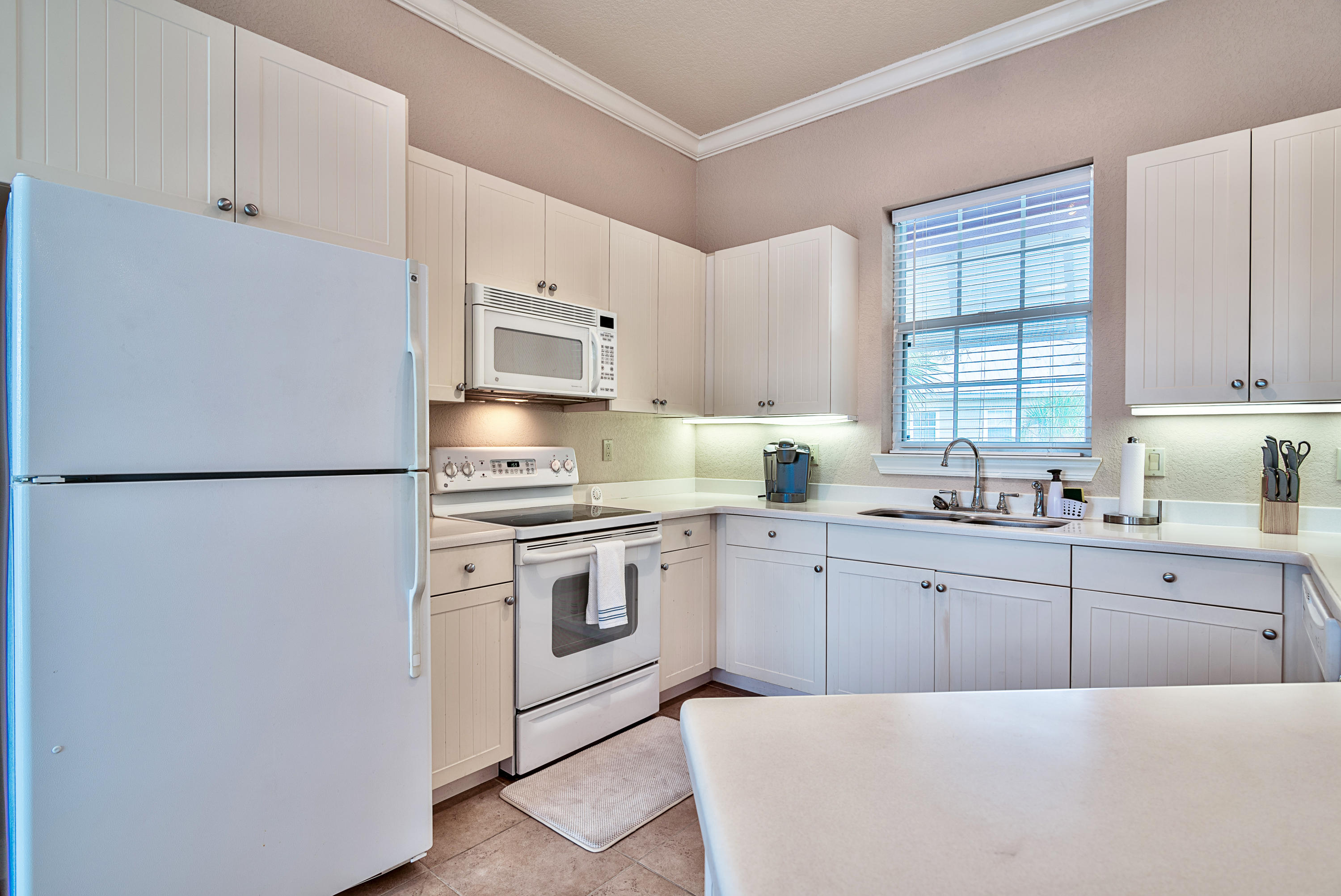 CRYSTAL COVE - Residential