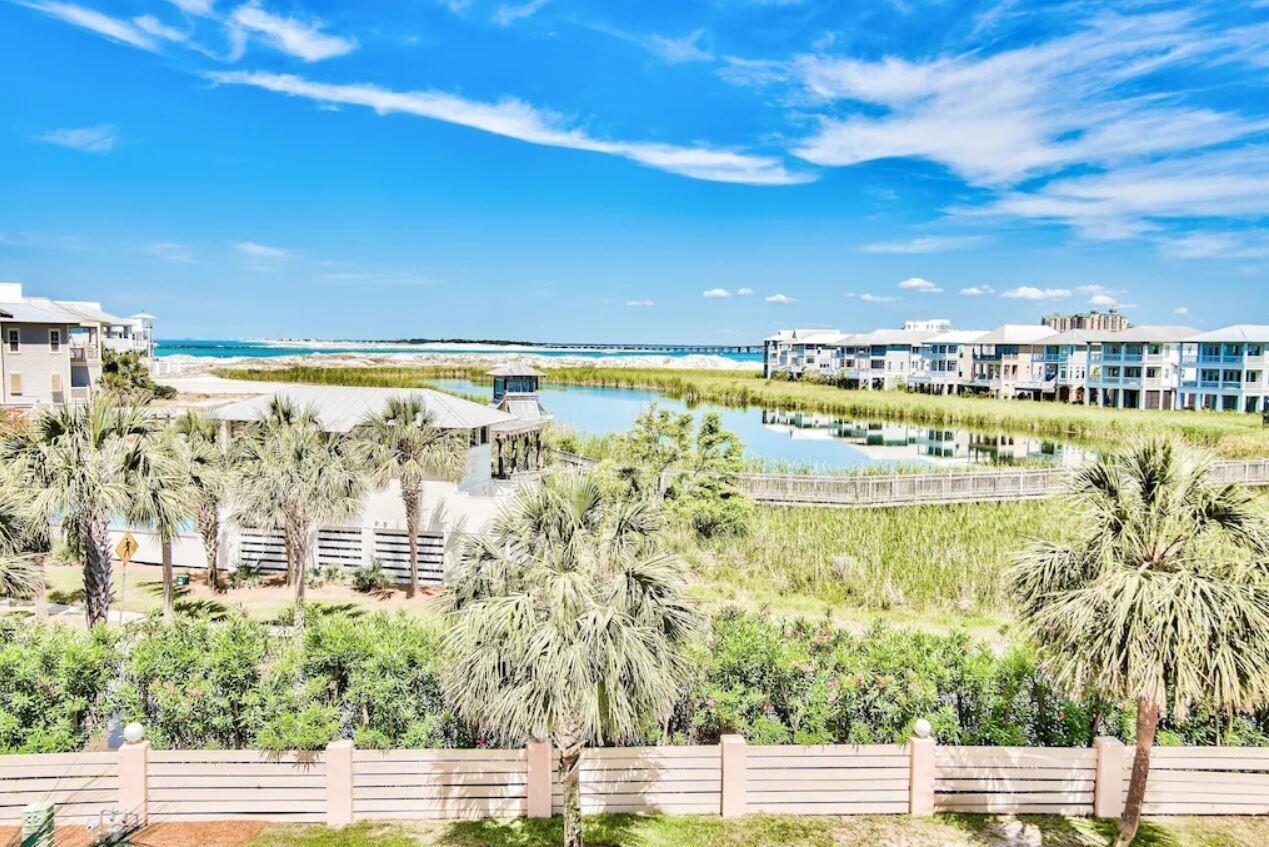 JETTY EAST CONDO - Residential