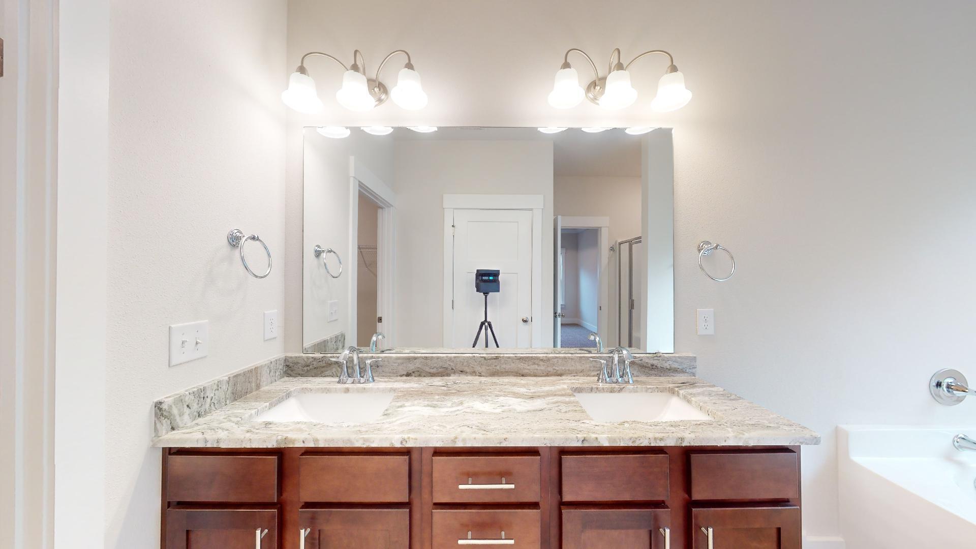 CAMBRIDGE PARK - Residential