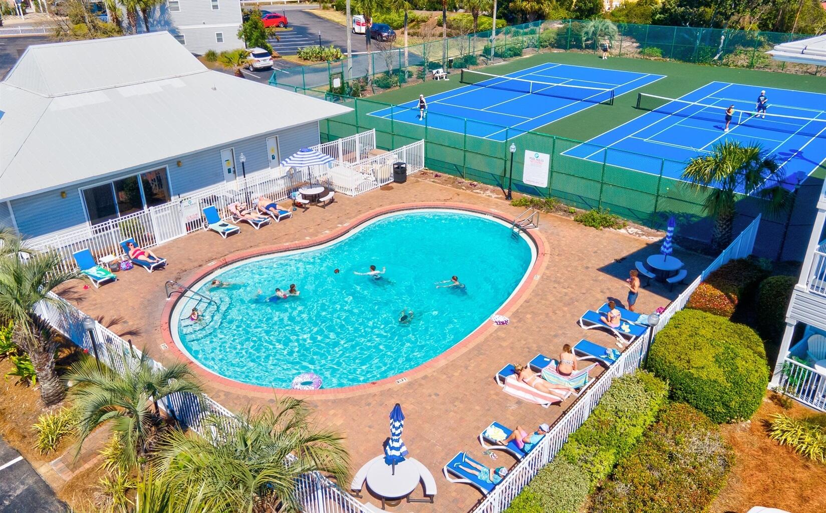BEACHSIDE VILLAS CONDO - Residential