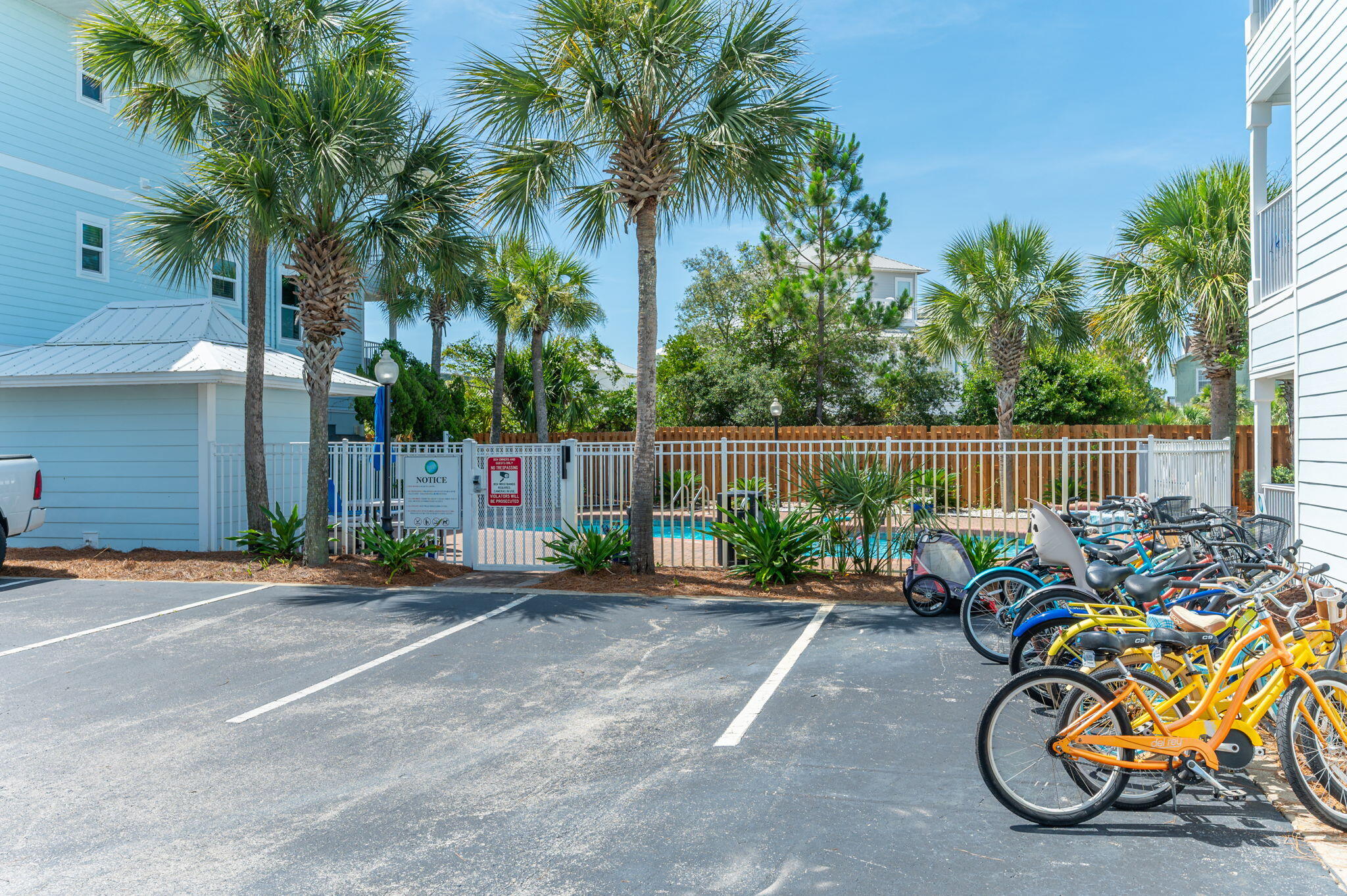 BEACHSIDE VILLAS CONDO - Residential