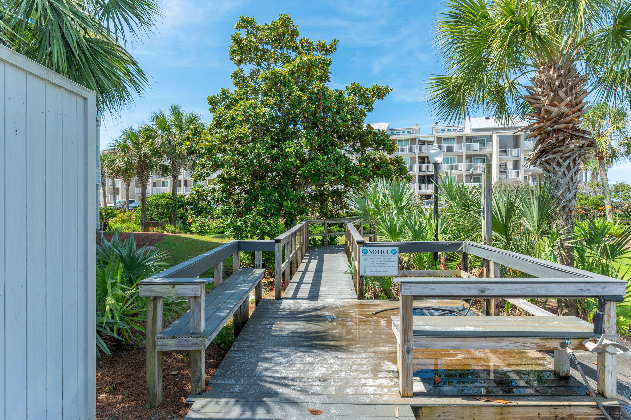 BEACHSIDE VILLAS CONDO - Residential