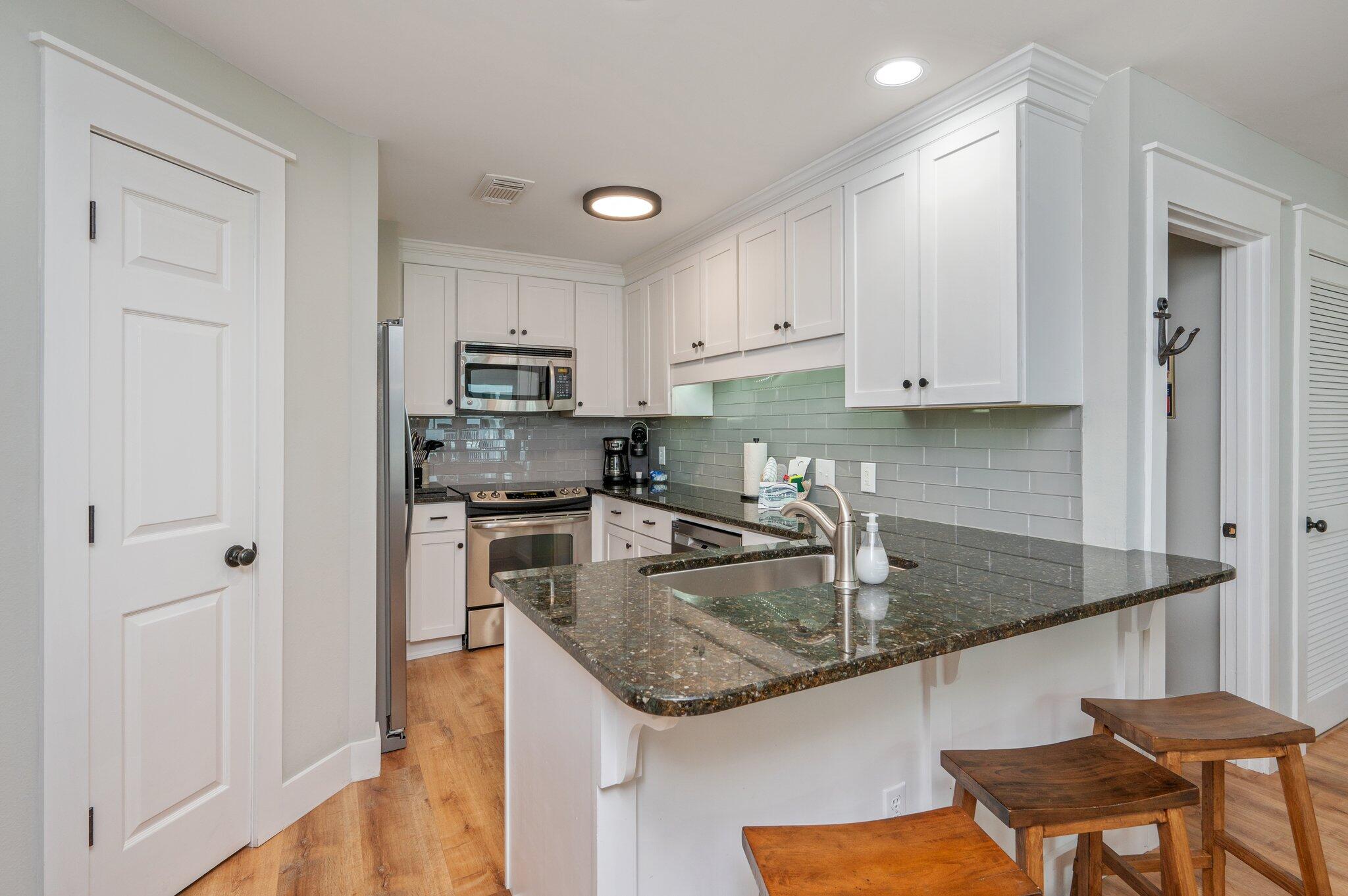 BEACHSIDE VILLAS CONDO - Residential