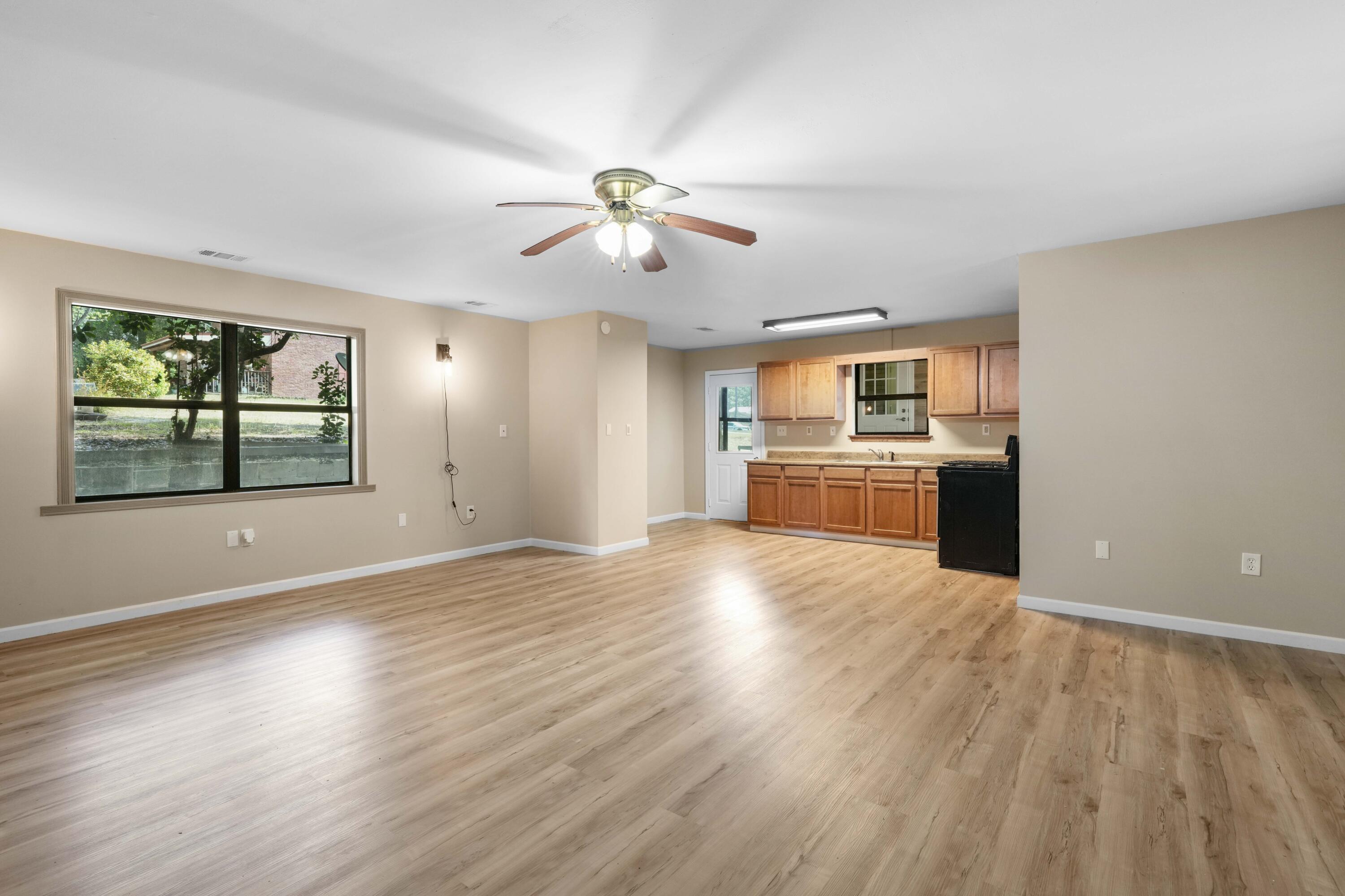 NO RECORDED SUBDIVISION - Residential