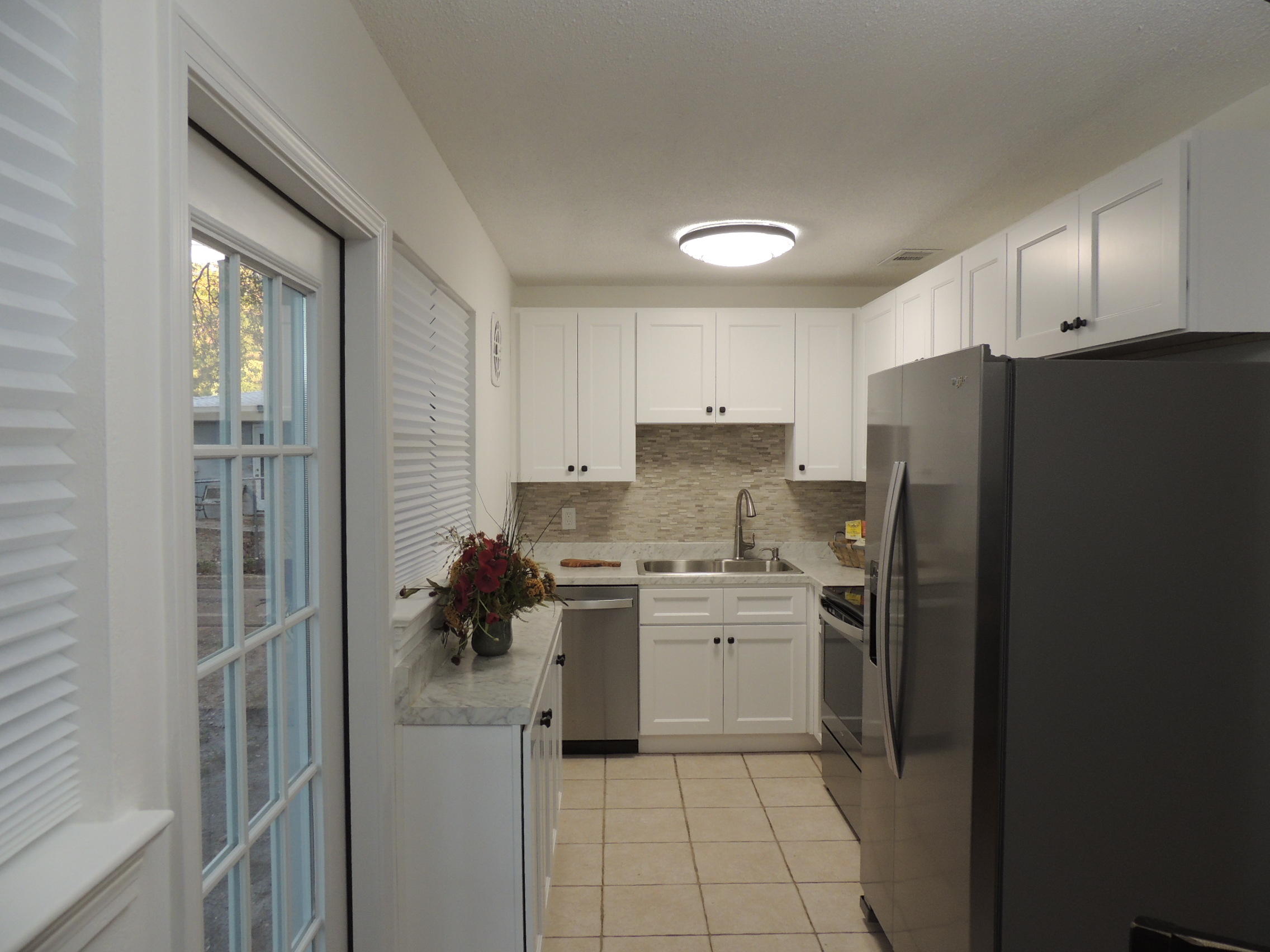 ELLIOTTS POINT 8TH ADDN - Residential