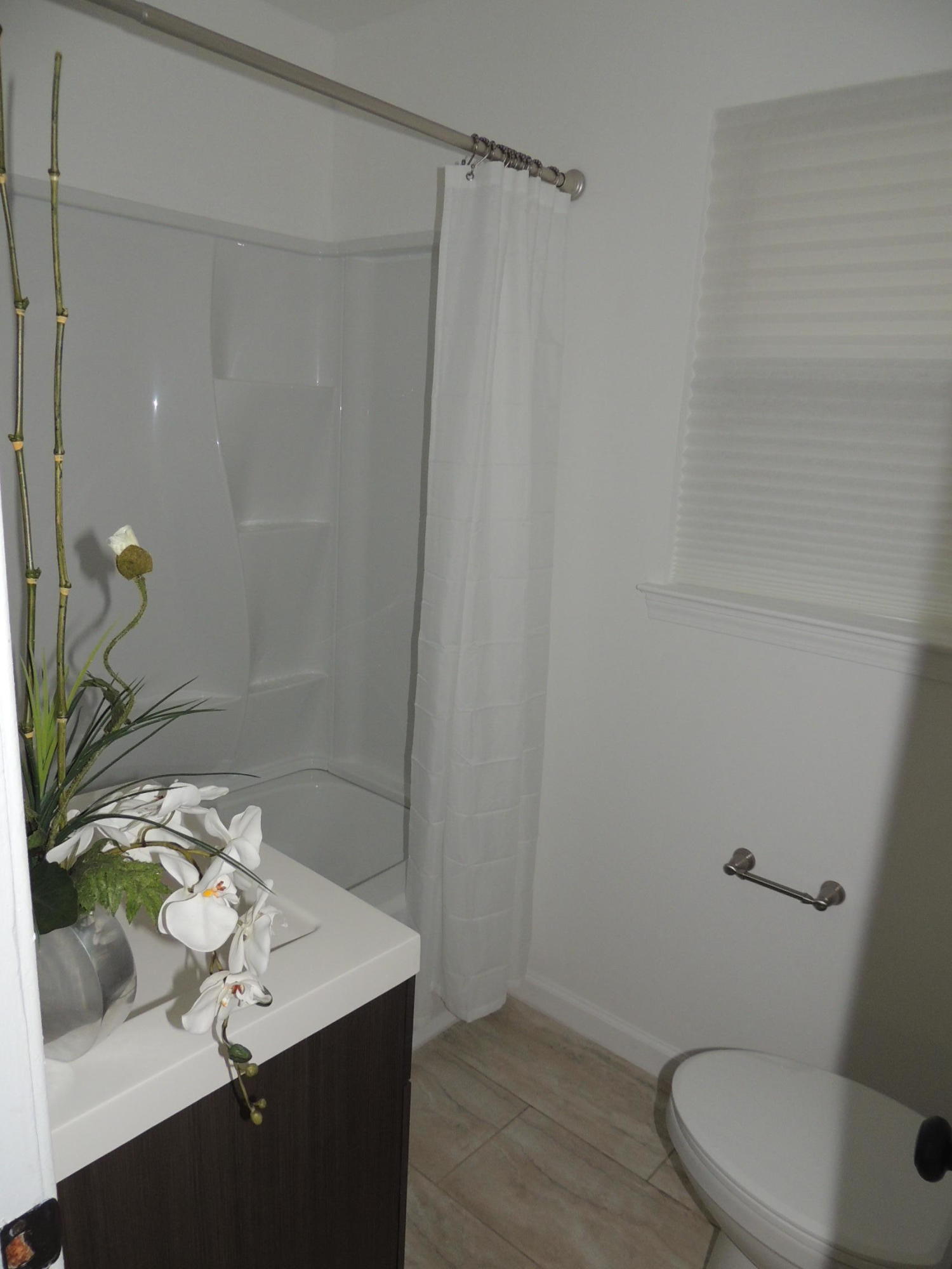 ELLIOTTS POINT 8TH ADDN - Residential