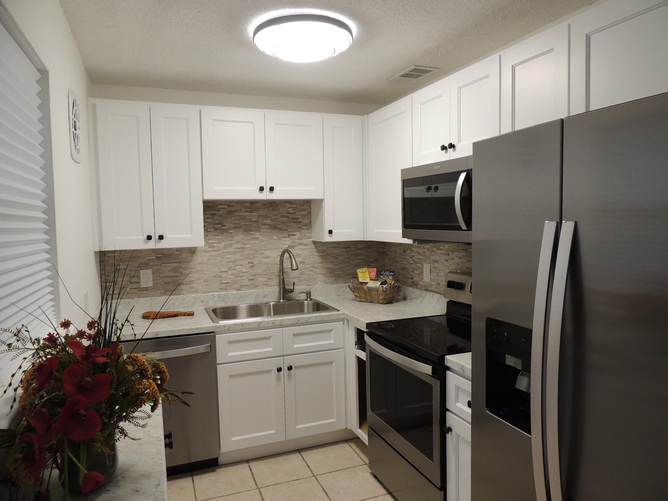 ELLIOTTS POINT 8TH ADDN - Residential