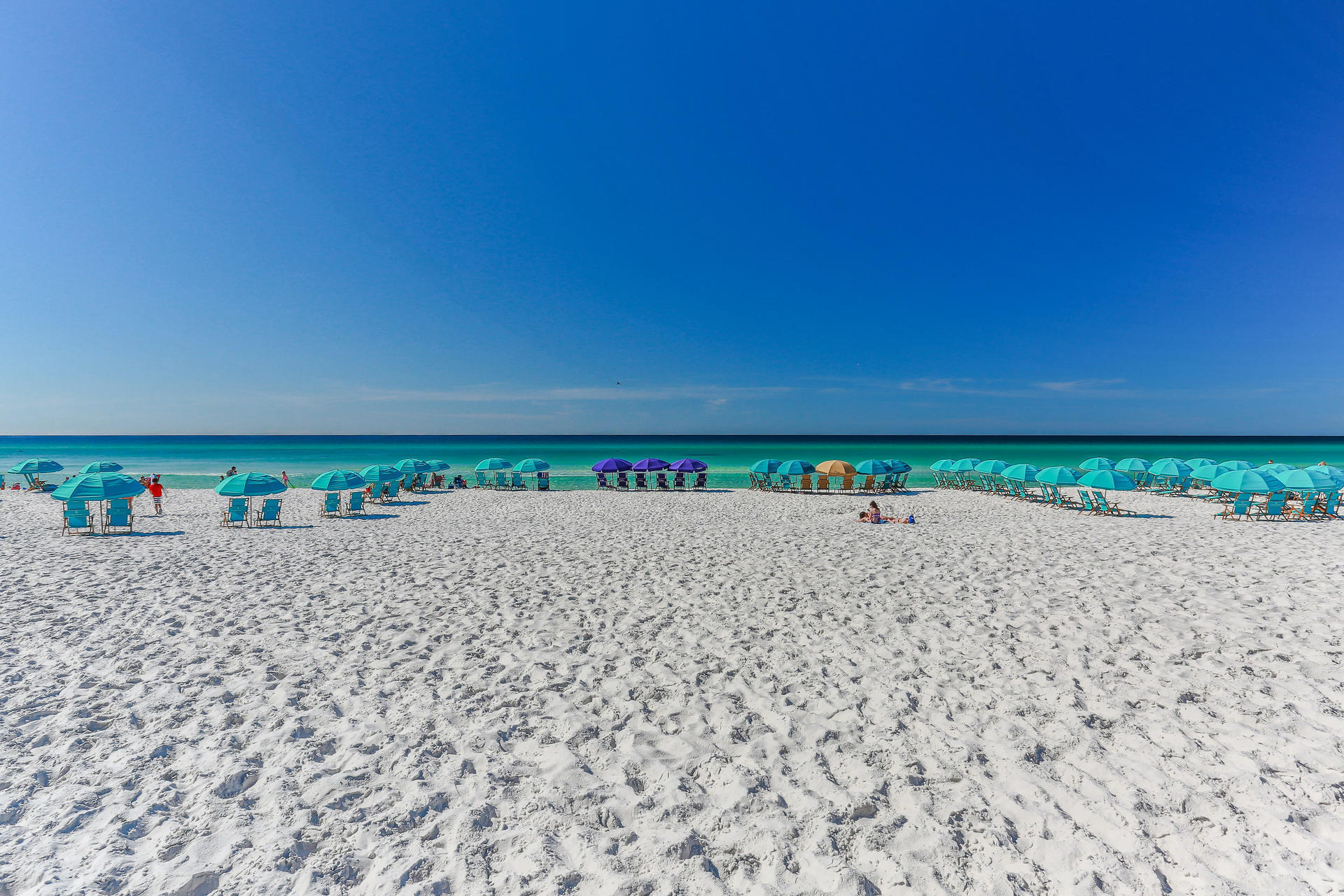 EDGEWATER BEACH CONDO PH 1 - Residential