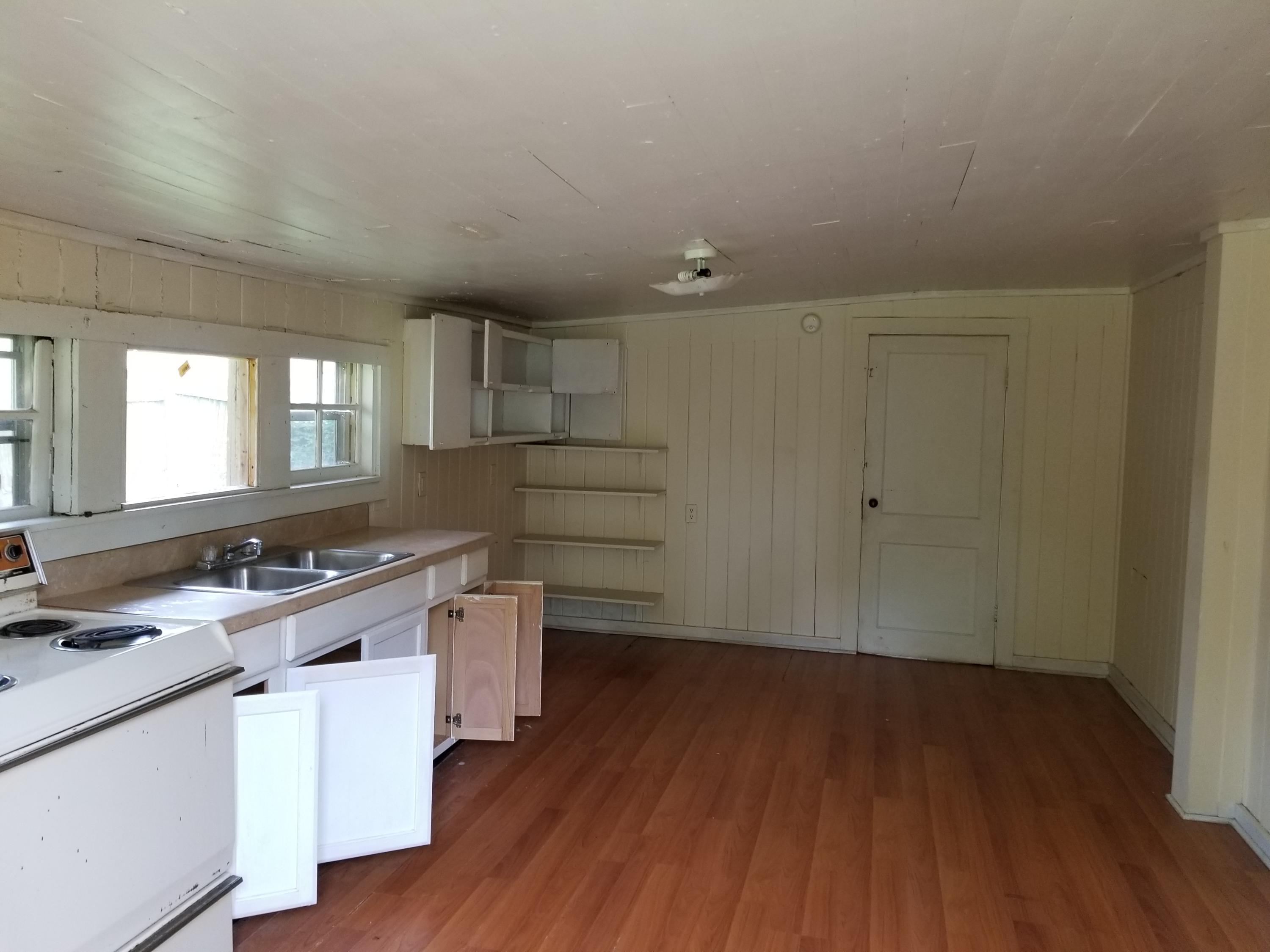 NO RECORDED SUBDIVISION - Residential