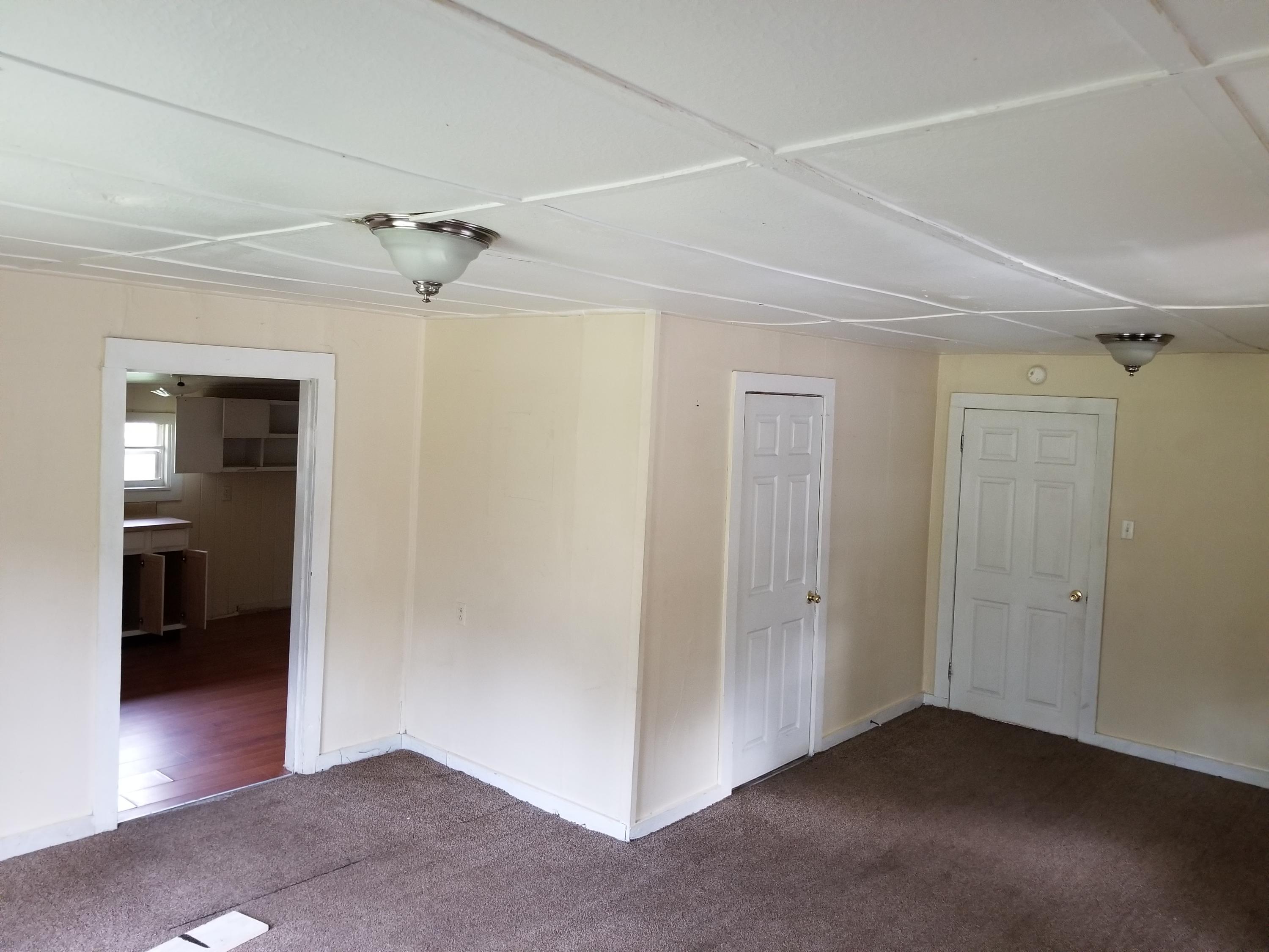 NO RECORDED SUBDIVISION - Residential