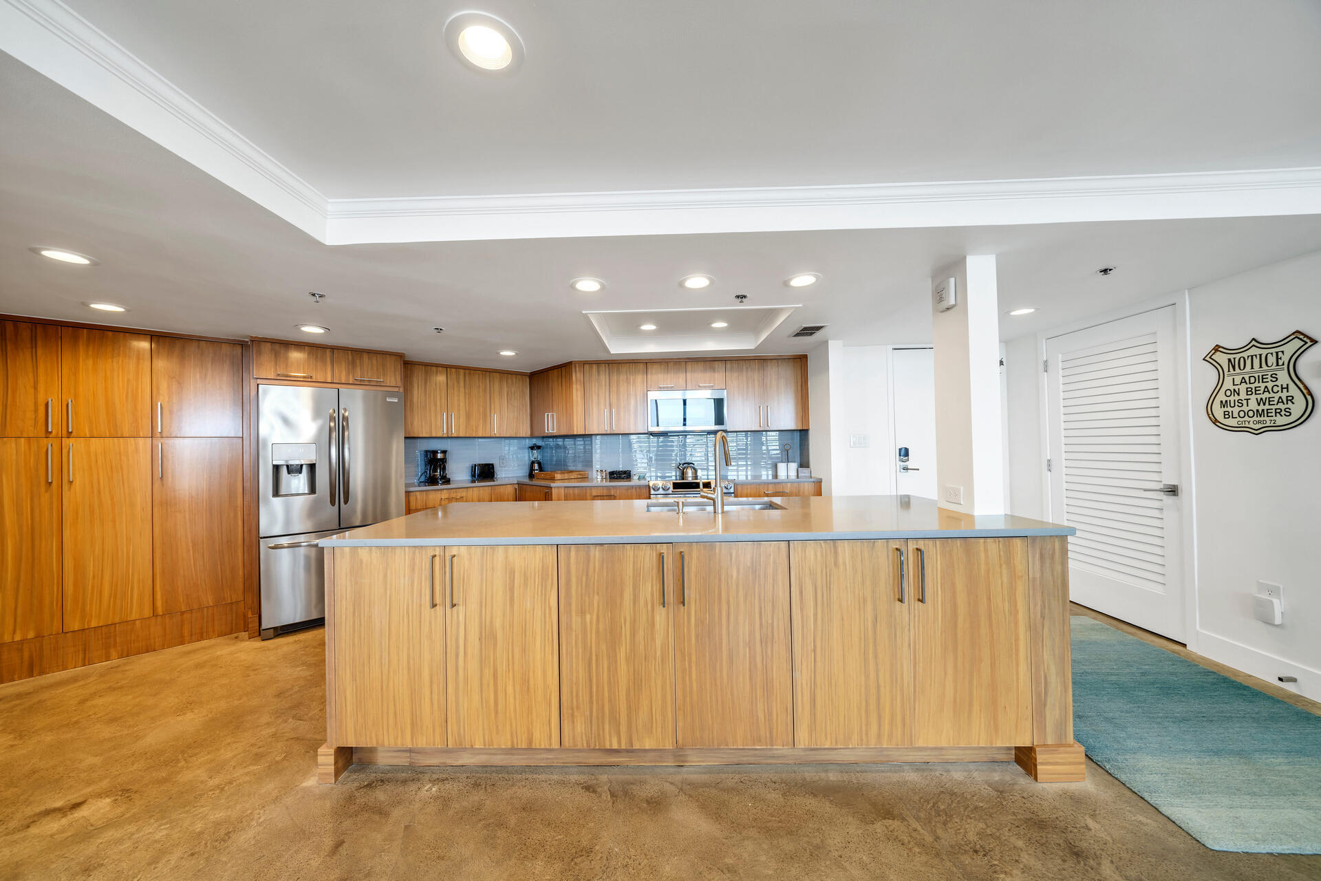EAST PASS TOWERS CONDO - Residential