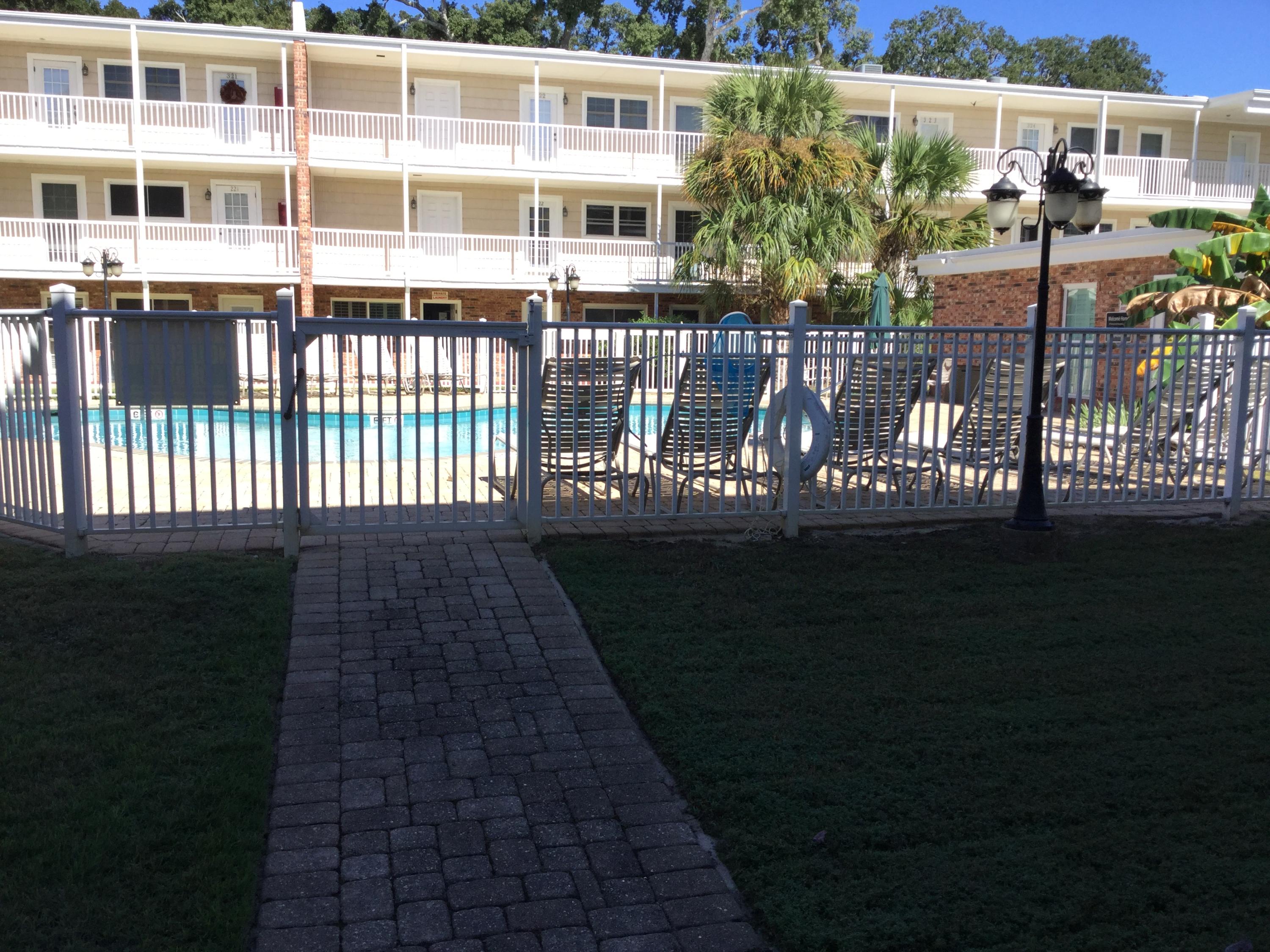 Pensacola Richelieu Condominium - Residential