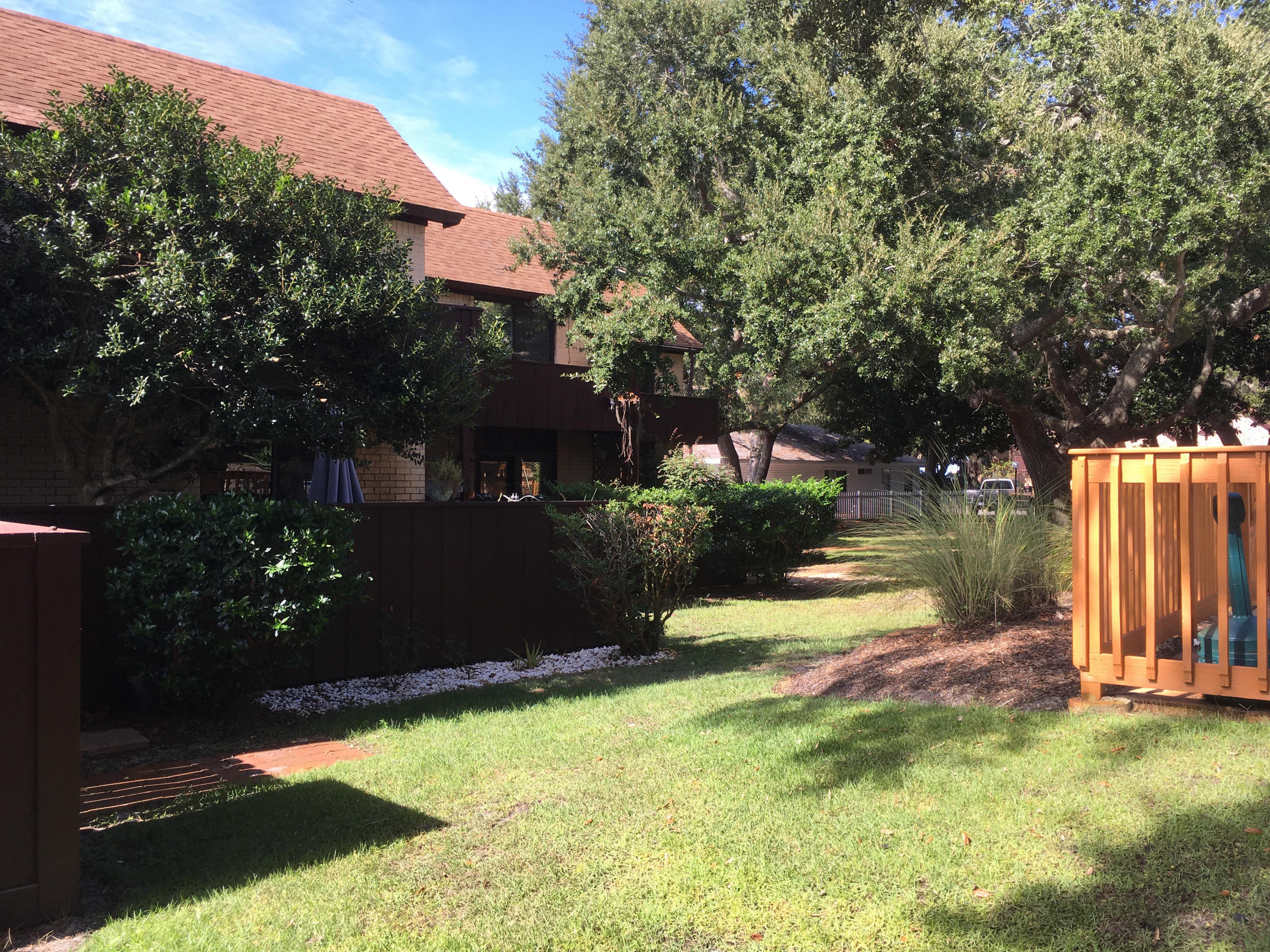 MOSSEY COVE T/H PH 2 - Residential