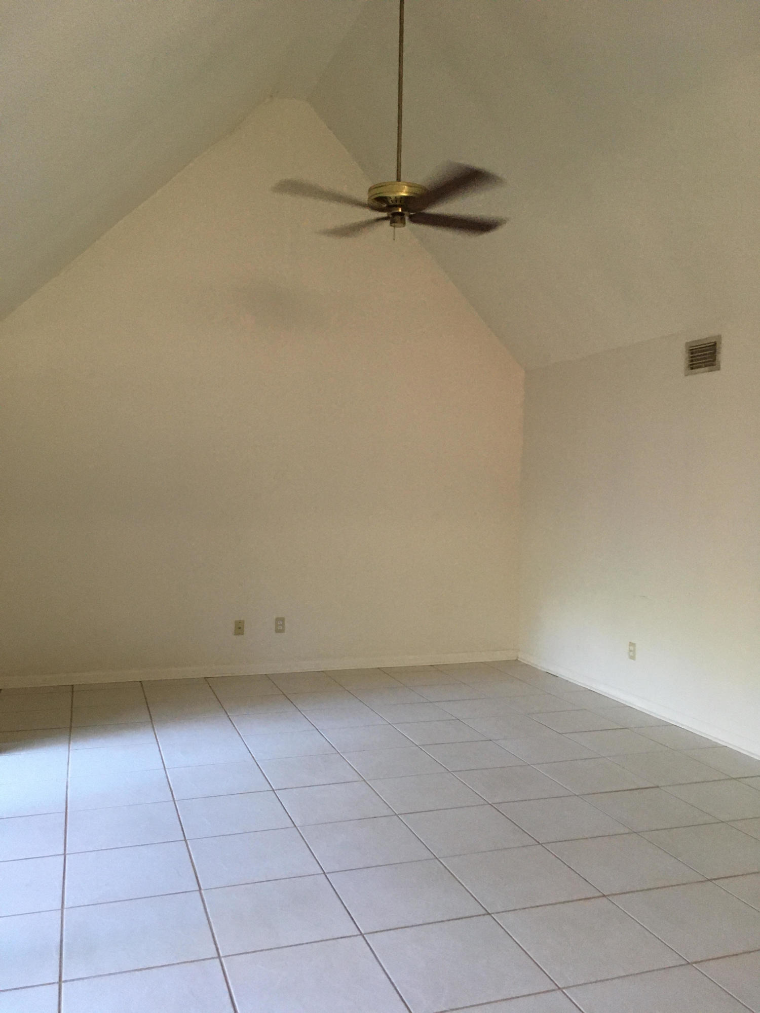 MOSSEY COVE T/H PH 2 - Residential