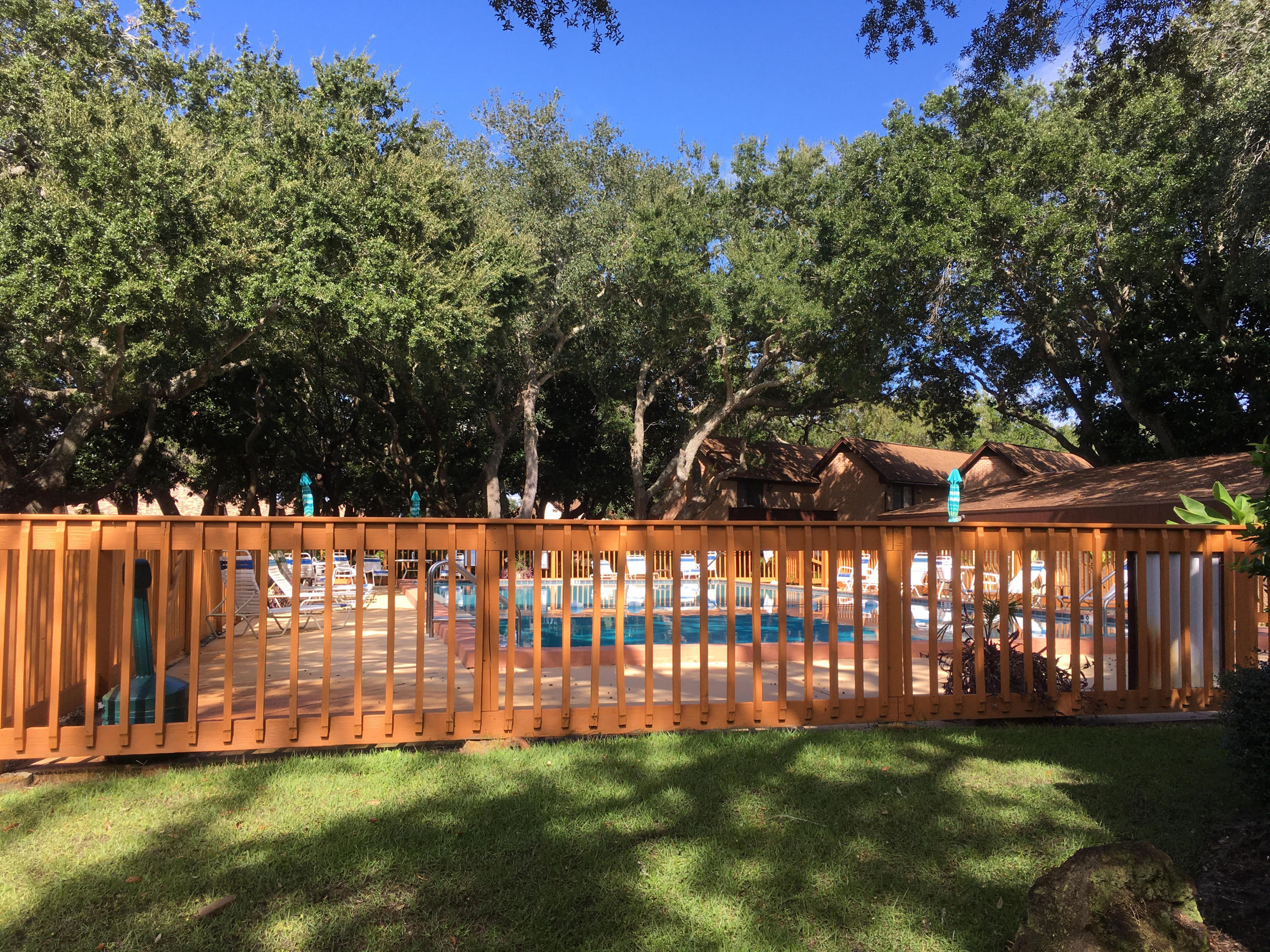 MOSSEY COVE T/H PH 2 - Residential