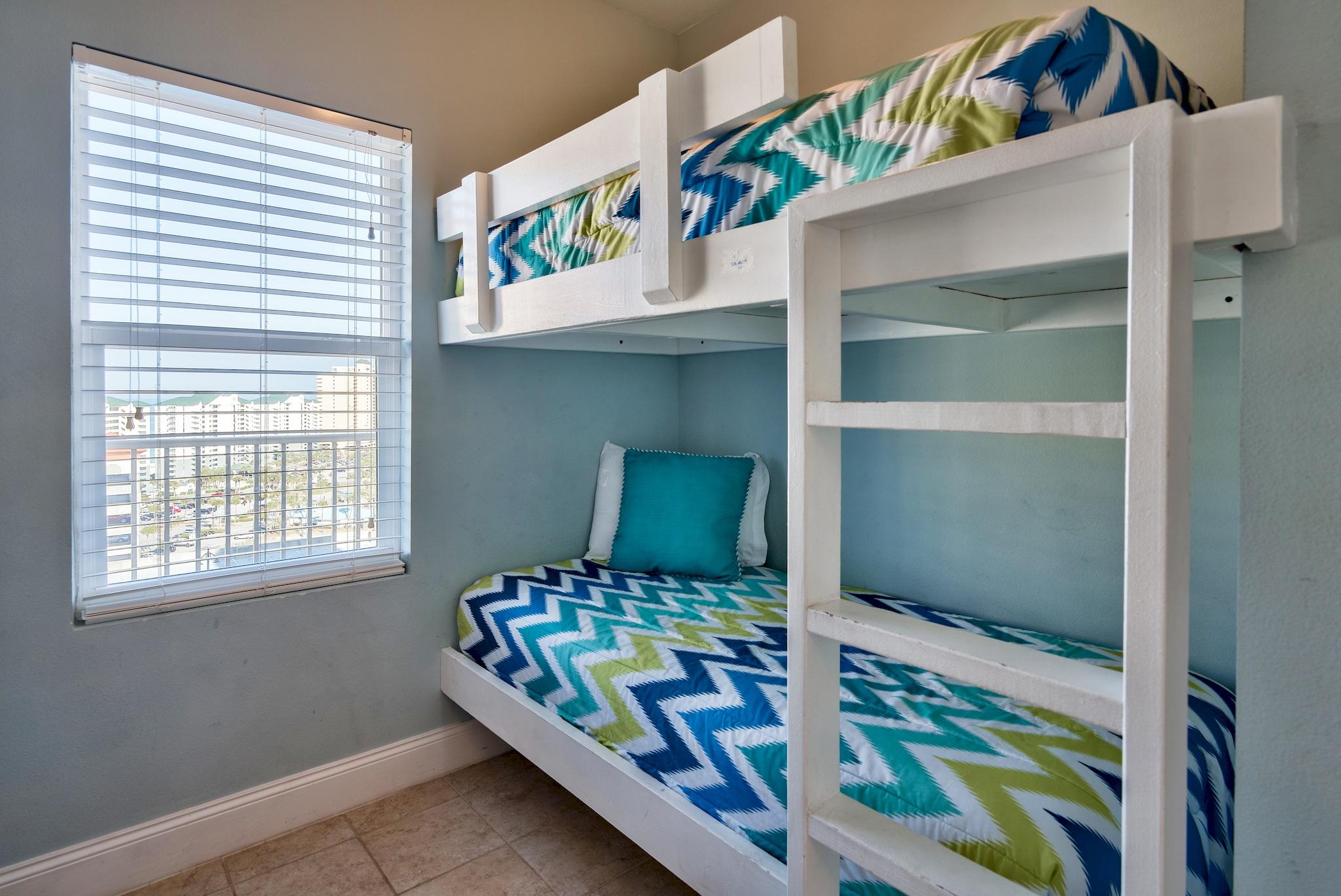 Laketown Wharf - Residential