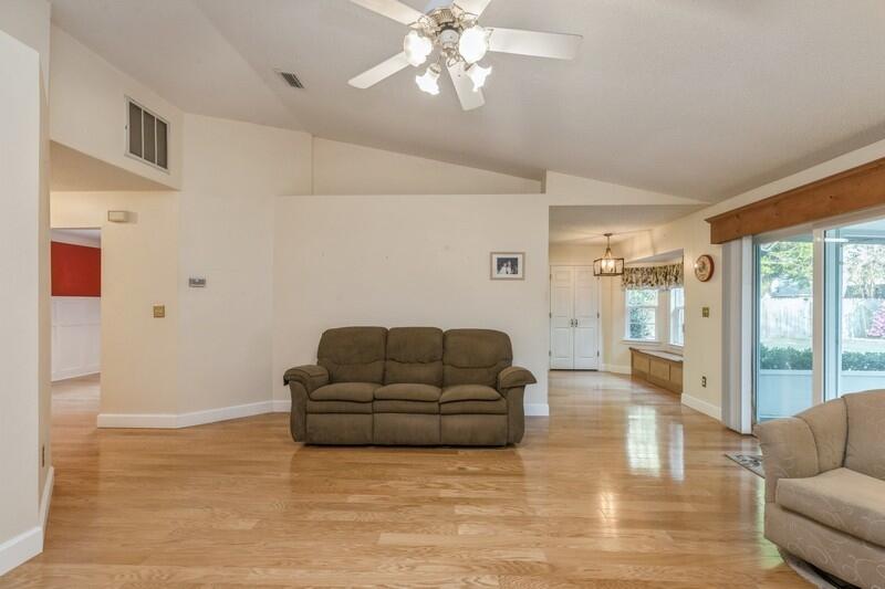 RAINTREE ESTATES - Residential