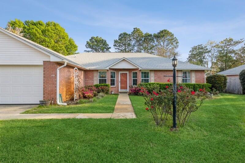 RAINTREE ESTATES - Residential