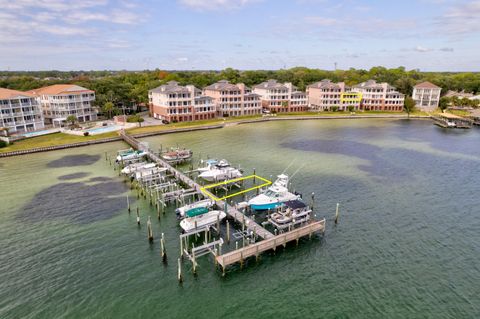 A home in Fort Walton Beach