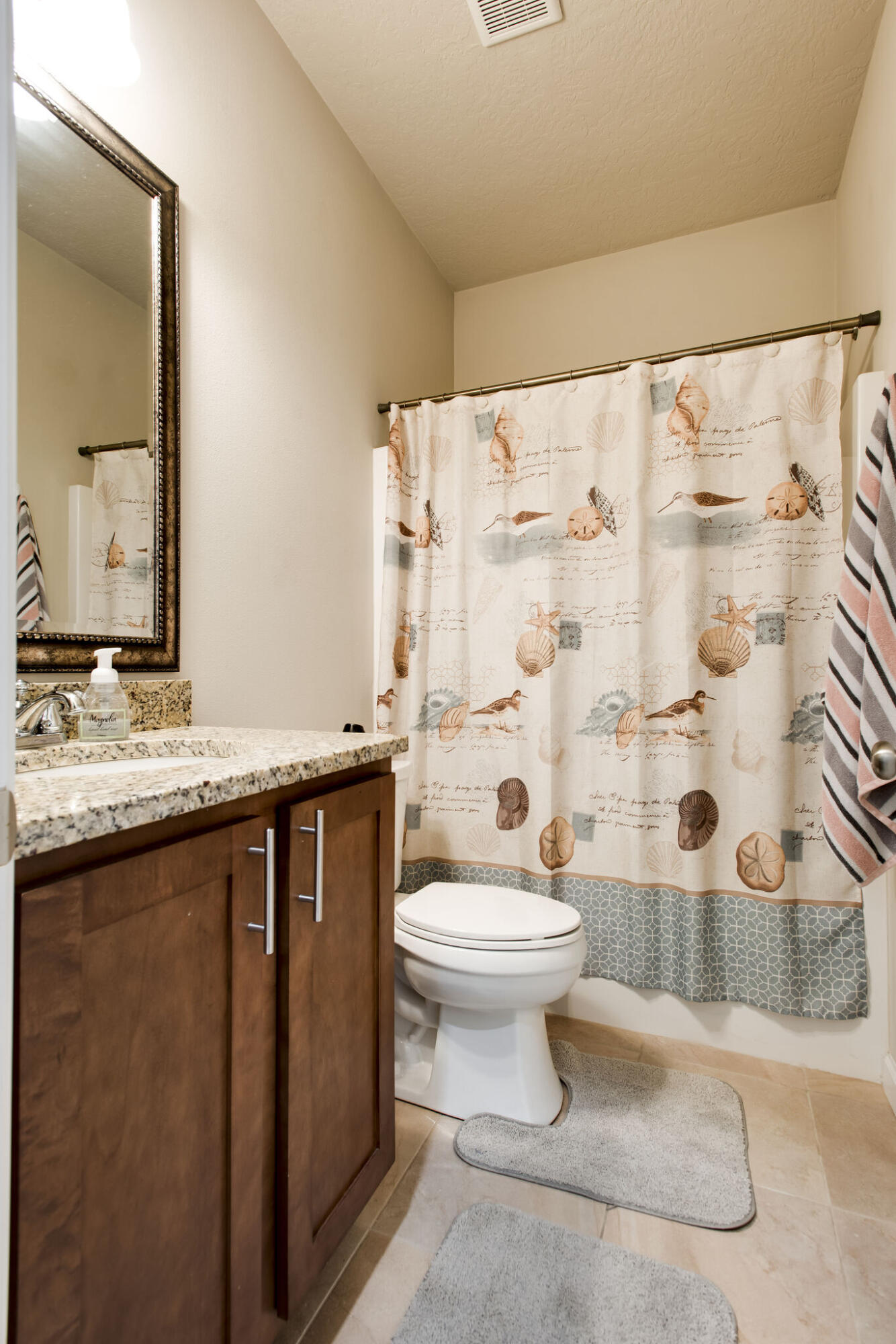 DUGGAN POND ESTATES - Residential Lease