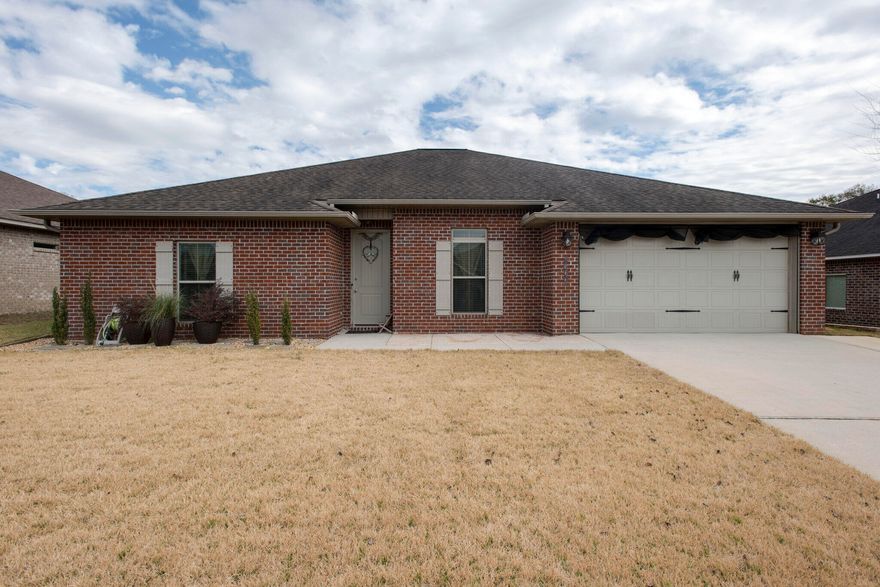 Welcome to your new home in South Crestview! This spacious 4-bedroom, 2-bathroom house is perfect for those seeking comfort and convenience. Located in the desirable Crestview, FL area, this home offers a fenced yard, providing privacy and security for you and your loved ones. The large kitchen is a chef's dream, offering ample space for meal preparation and entertaining guests. The tile floors throughout the main part of the house not only add a touch of elegance but also make cleaning a breeze. With its prime location and desirable amenities, this 4 Bedroom in South Crestview is the perfect place to call home. Don't miss your chance to see it! Schedule a showing today. Call 850-729-0399 View rental requirements or apply at www.RentwithBSR.com

No smoking or vaping. Pets may be allowed with some restrictions and a $400 non-refundable pet fee. FEES: $50 per adult 18+ application fee, Landlord Liability Policy (if proof of Renter's coverage is not provided) $15 mo, Pest Assurance pest control policy $20 mo.