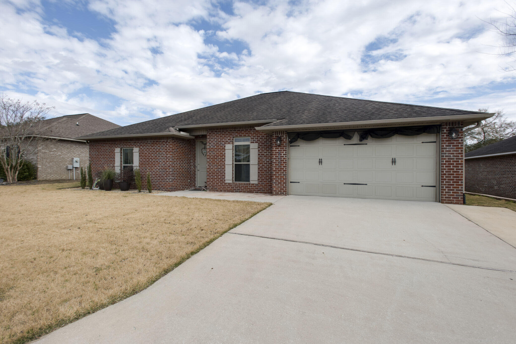 DUGGAN POND ESTATES - Residential Lease