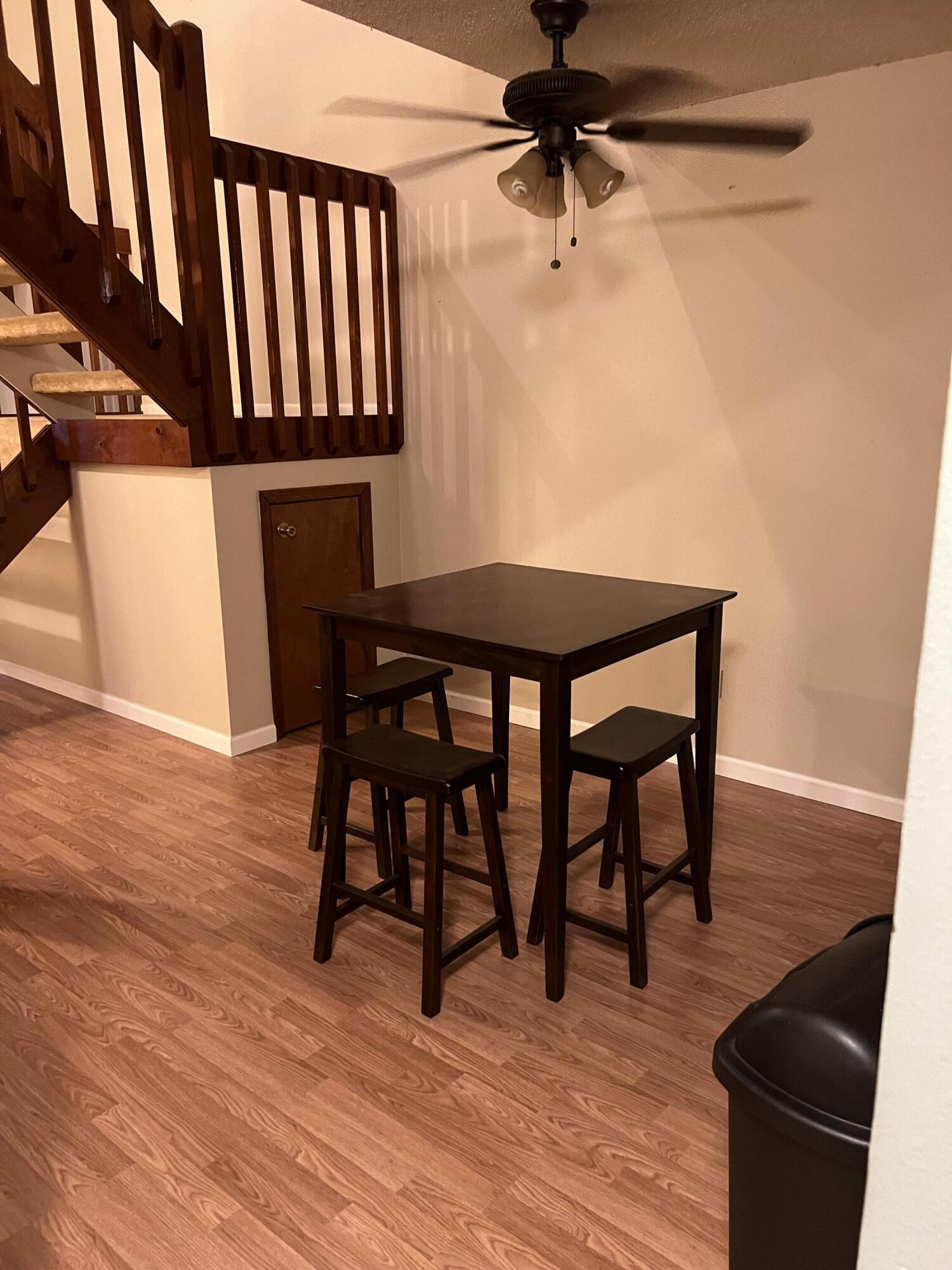 COLONIAL WOODS T/H - Residential