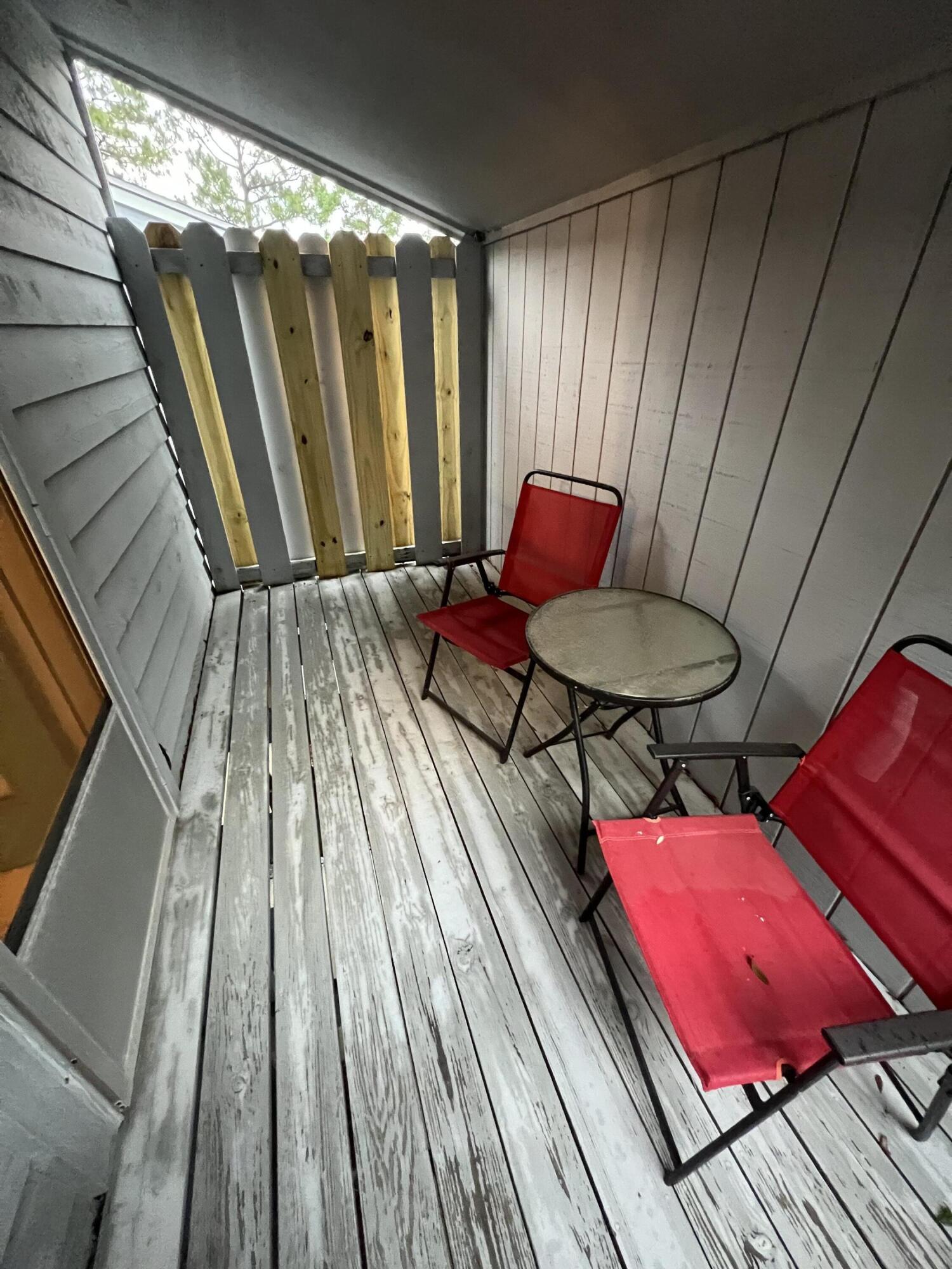 COLONIAL WOODS T/H - Residential