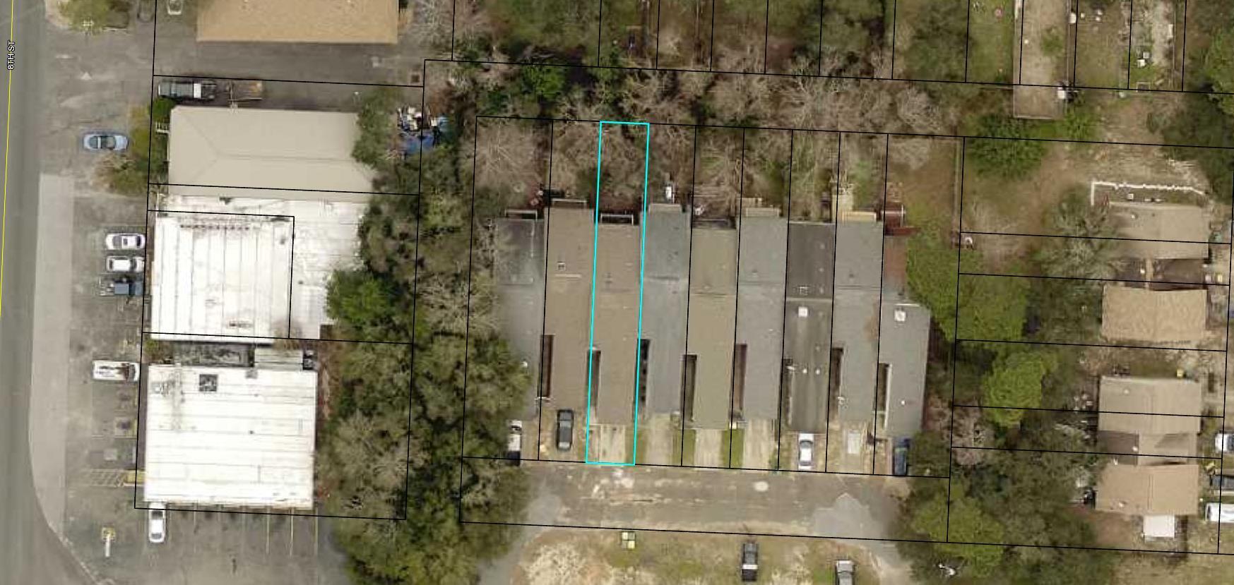 COLONIAL WOODS T/H - Residential