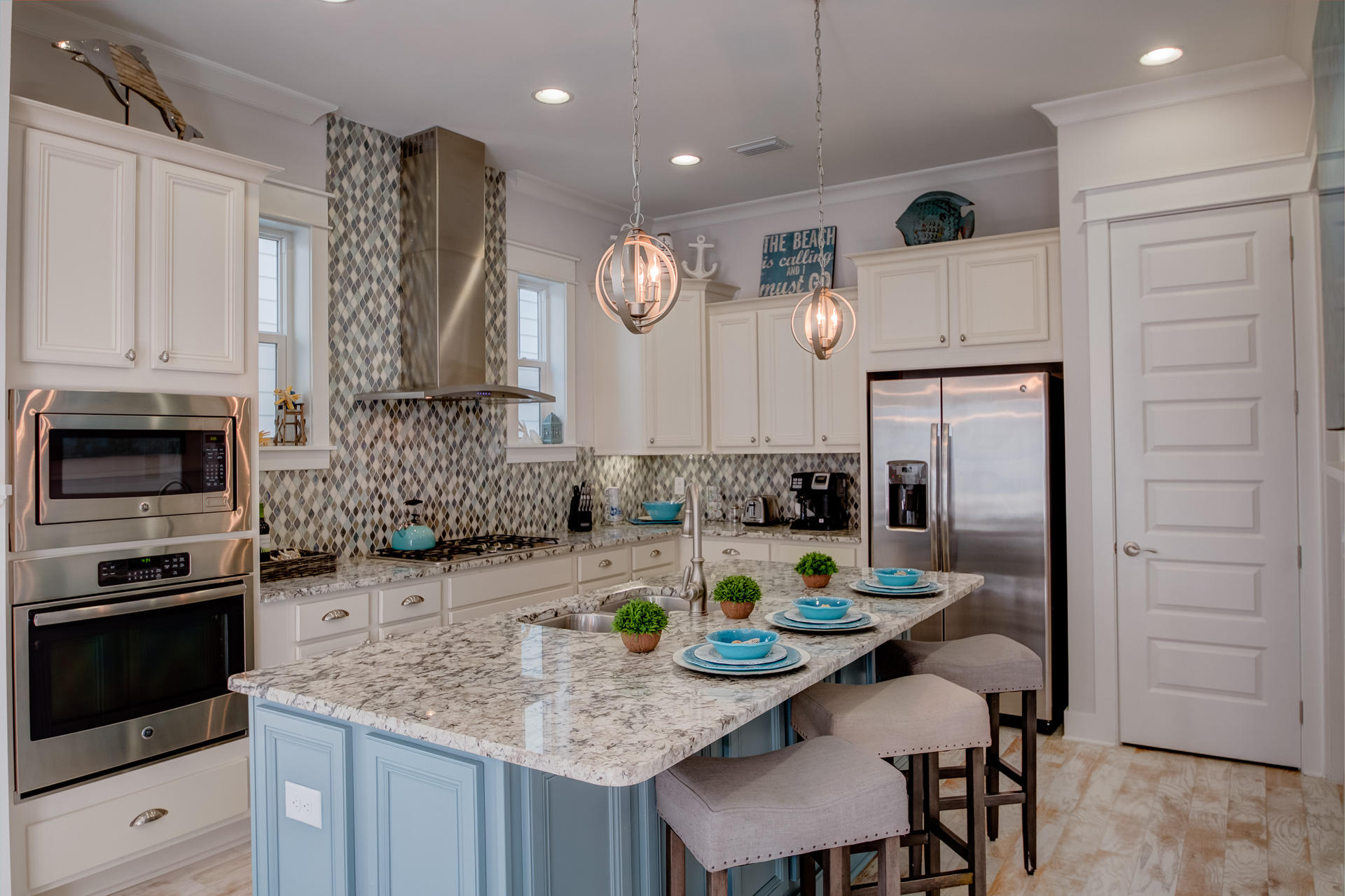 PROMINENCE/TRIPLEX - Residential