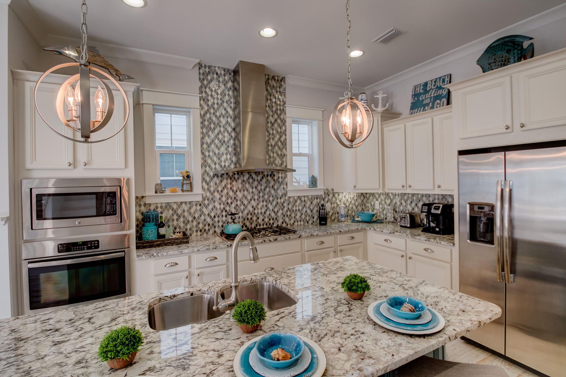 PROMINENCE/TRIPLEX - Residential