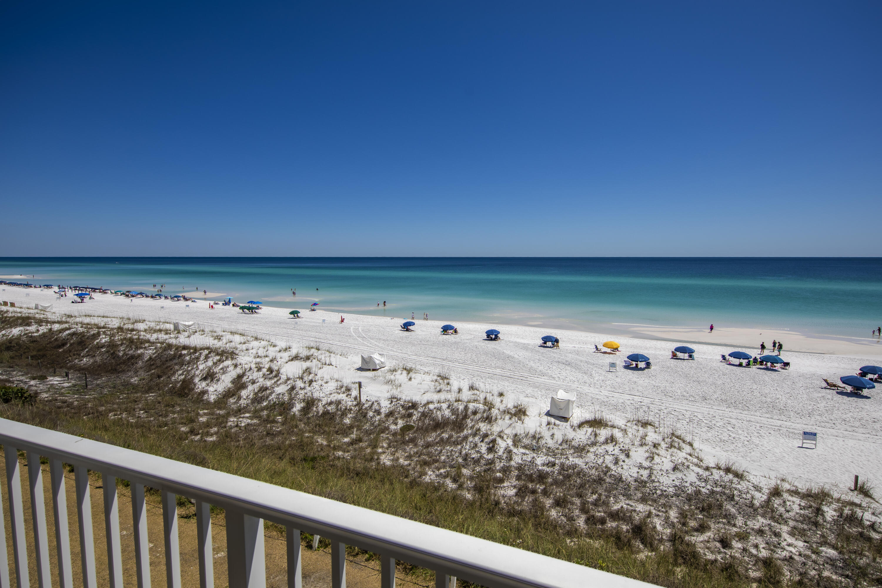 BEACH HOUSE CONDO PH 2 - Residential