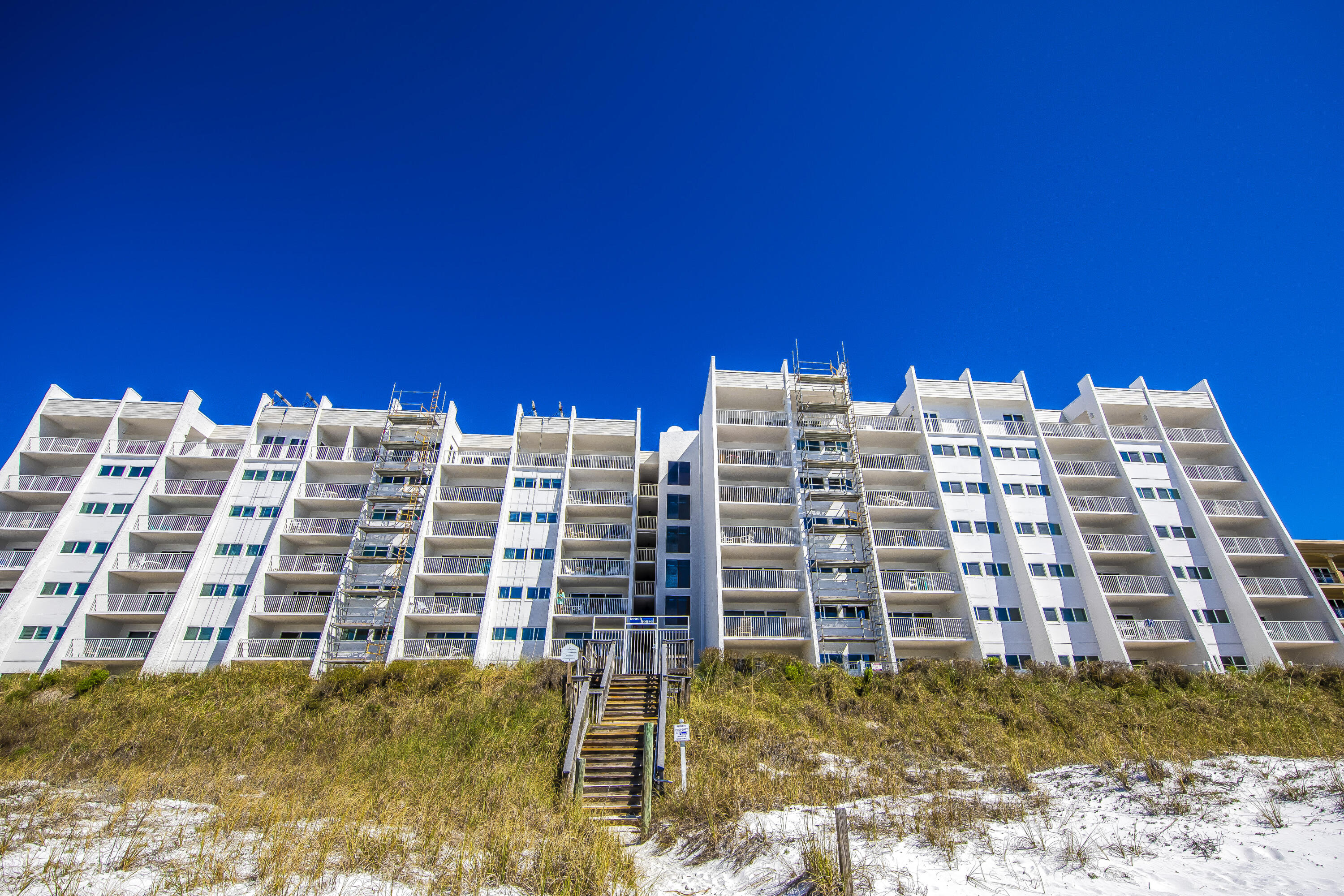 BEACH HOUSE CONDO PH 2 - Residential