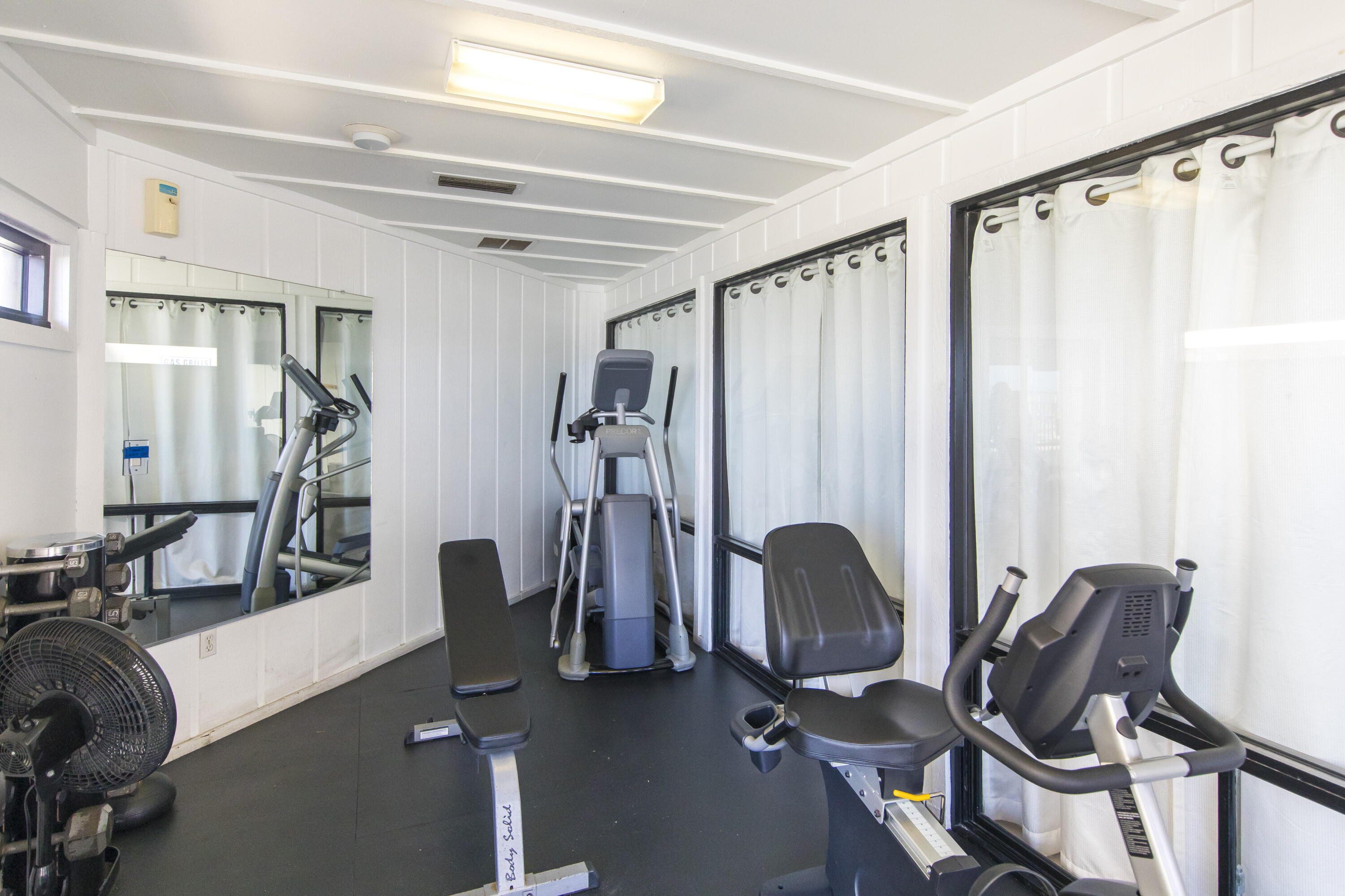 BEACH HOUSE CONDO PH 2 - Residential