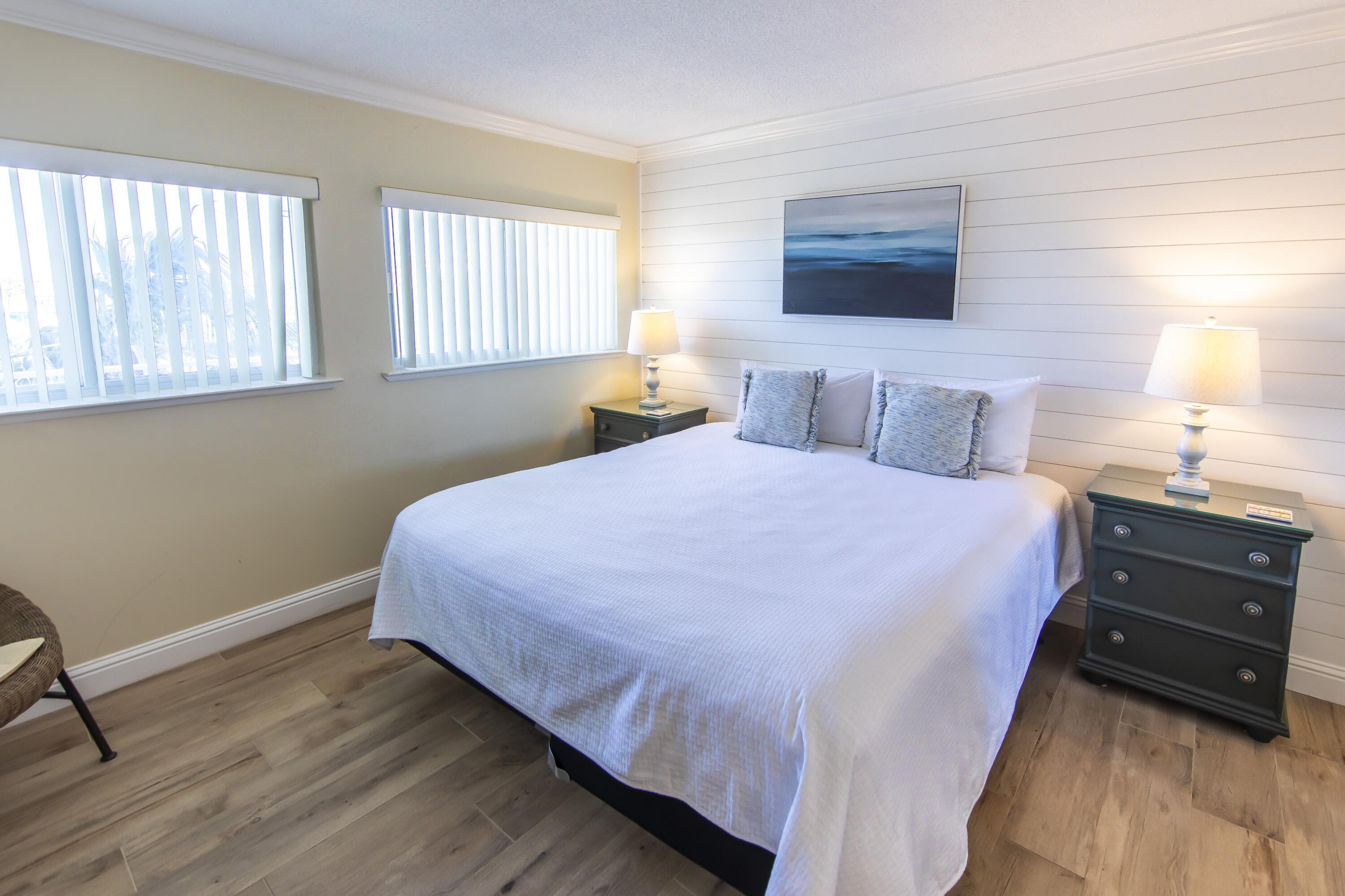 BEACH HOUSE CONDO PH 2 - Residential