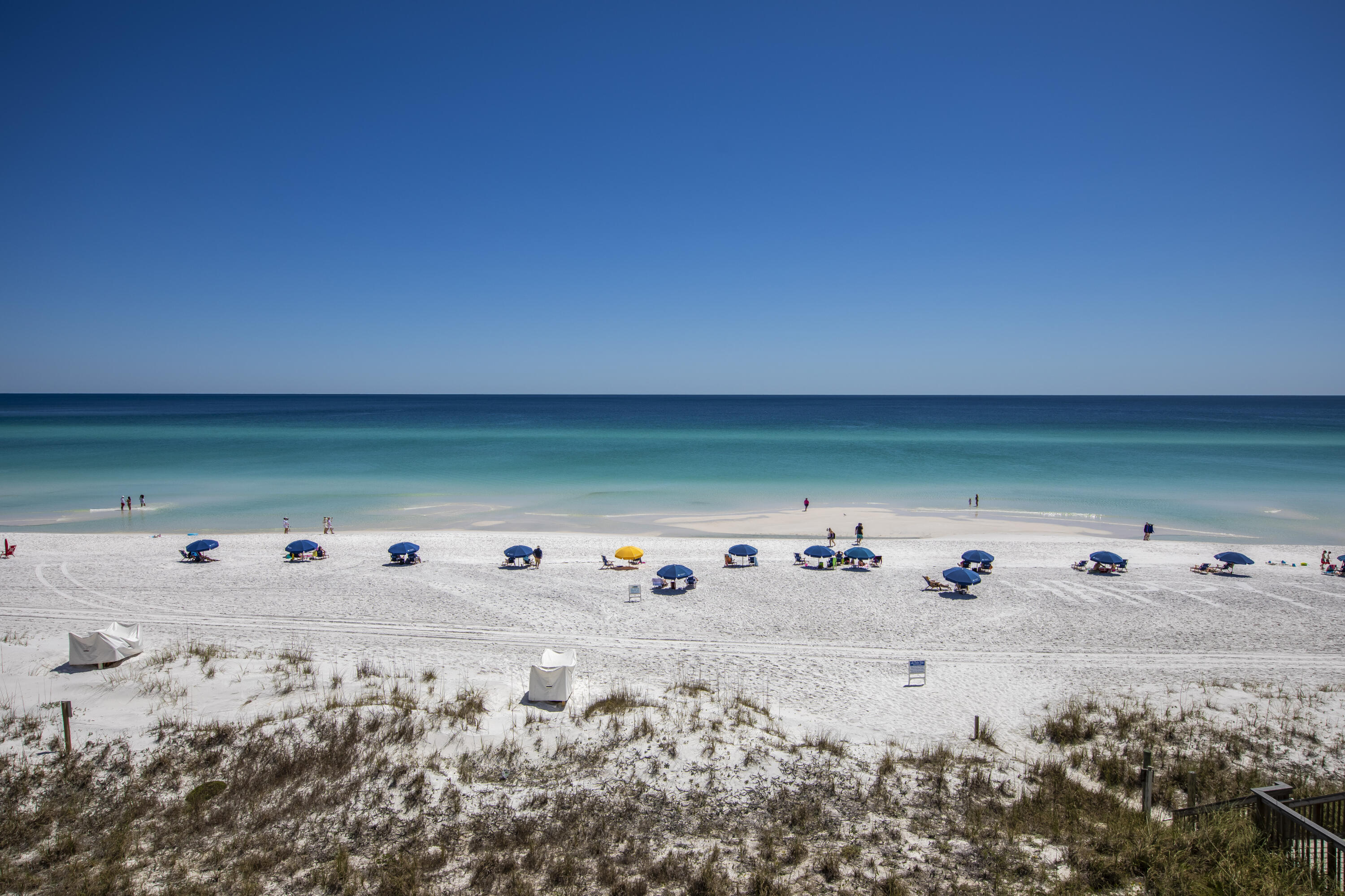 BEACH HOUSE CONDO PH 2 - Residential