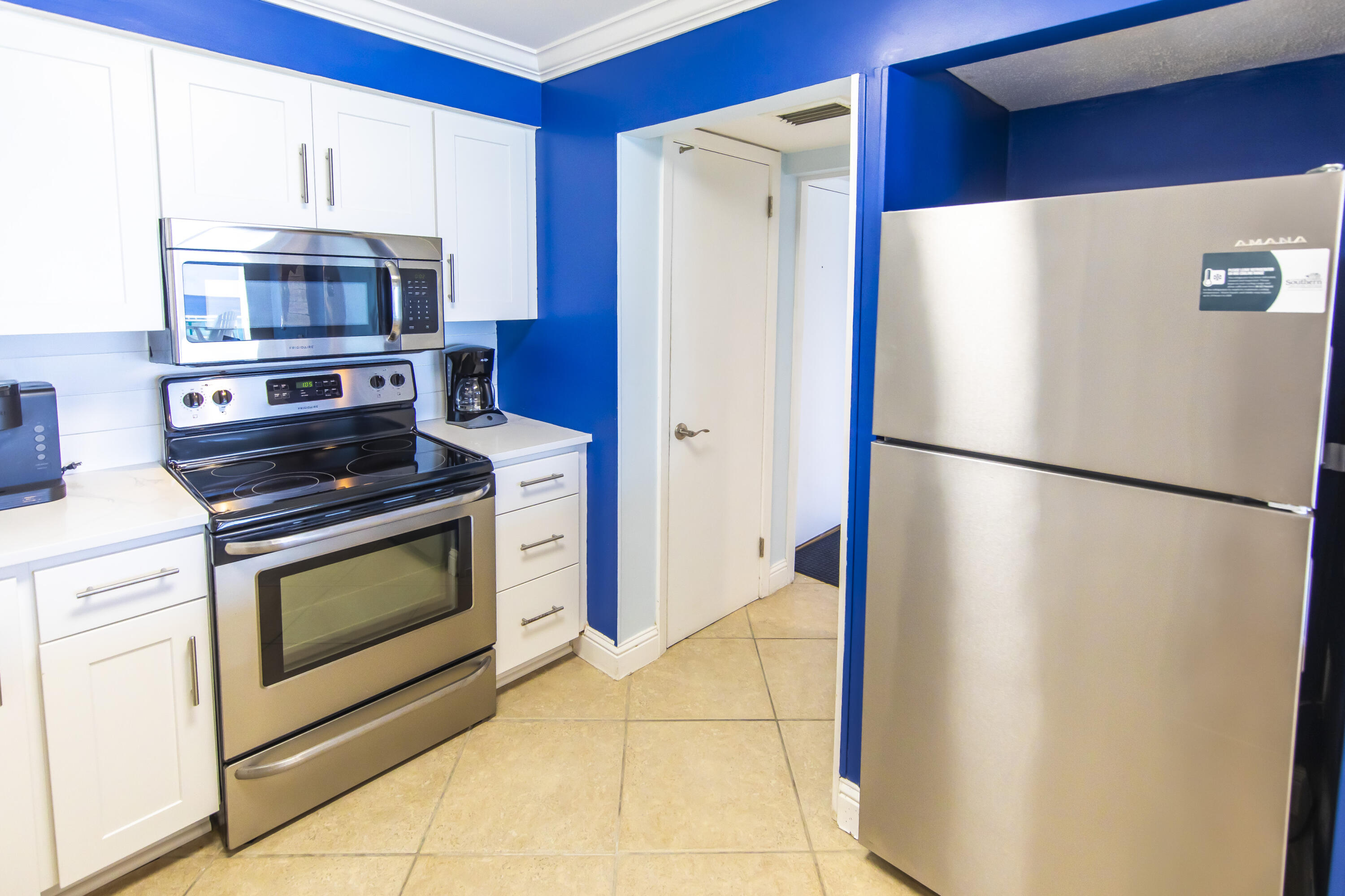 BEACH HOUSE CONDO PH 2 - Residential