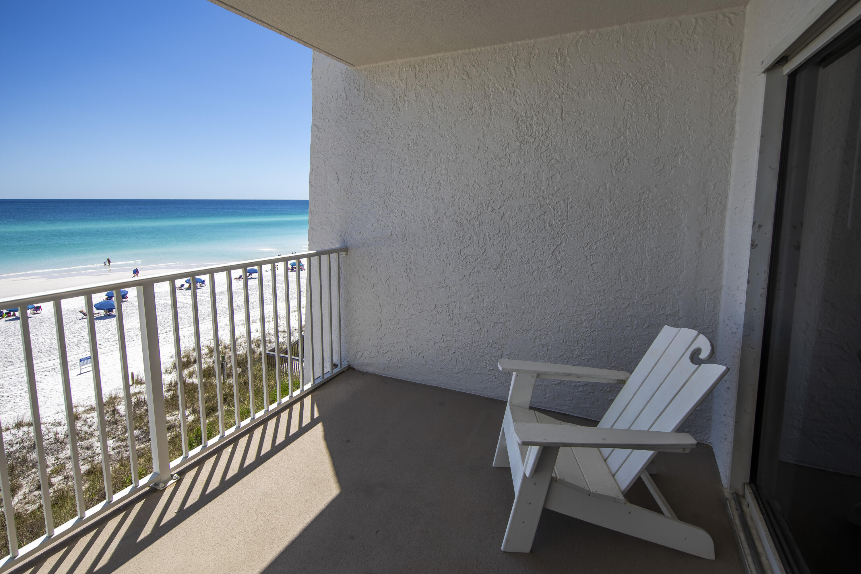 BEACH HOUSE CONDO PH 2 - Residential
