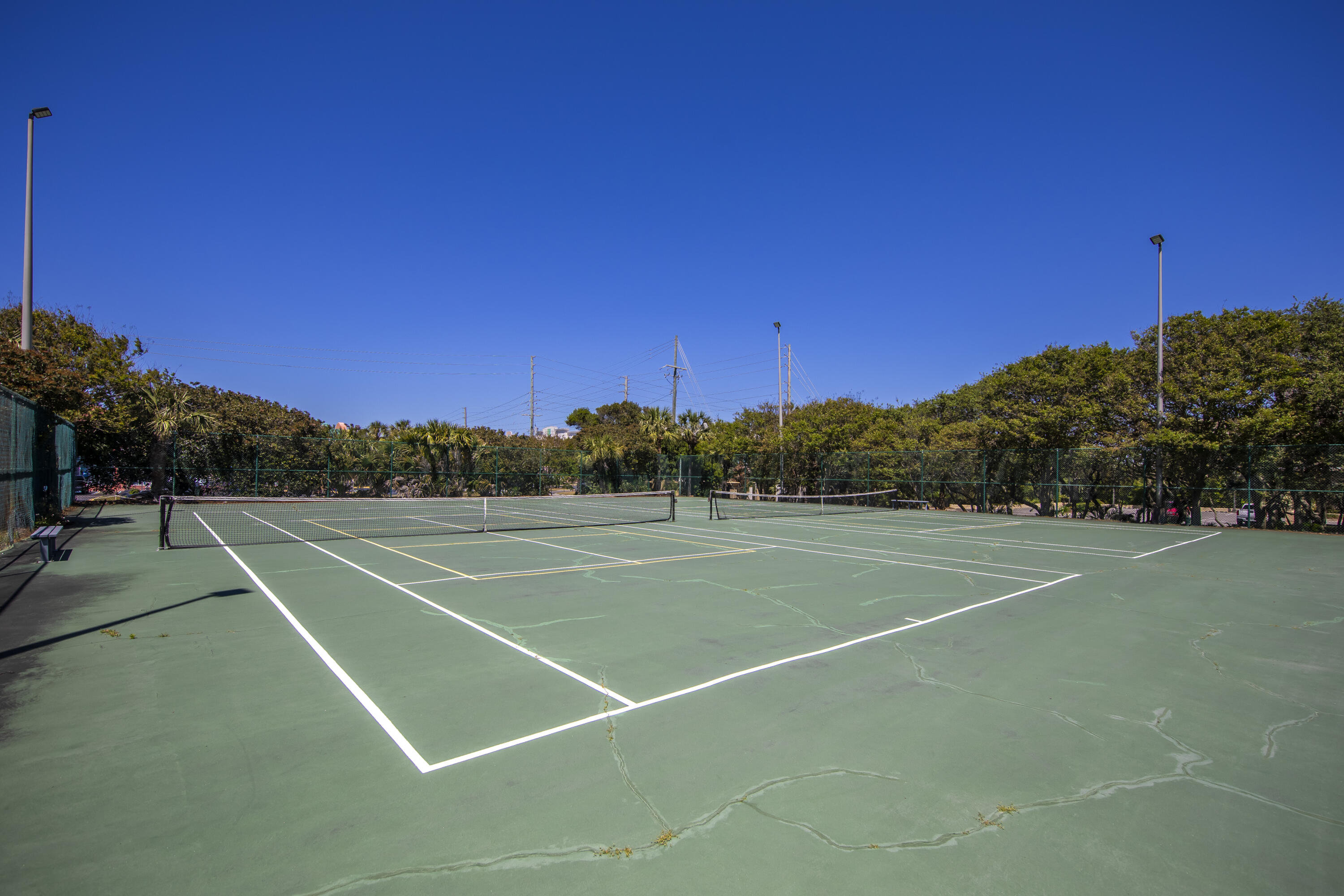 BEACH HOUSE CONDO PH 2 - Residential