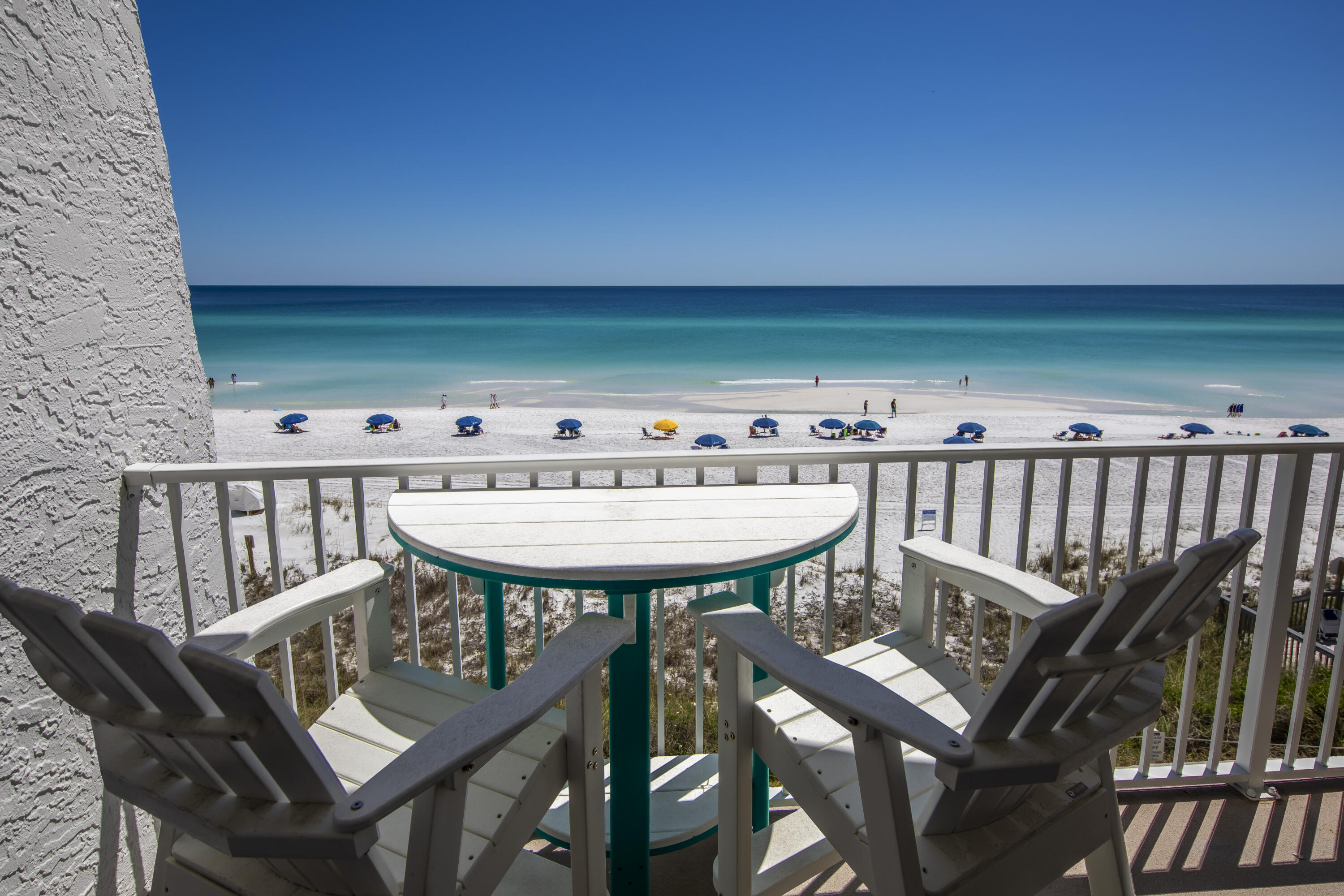 BEACH HOUSE CONDO PH 2 - Residential