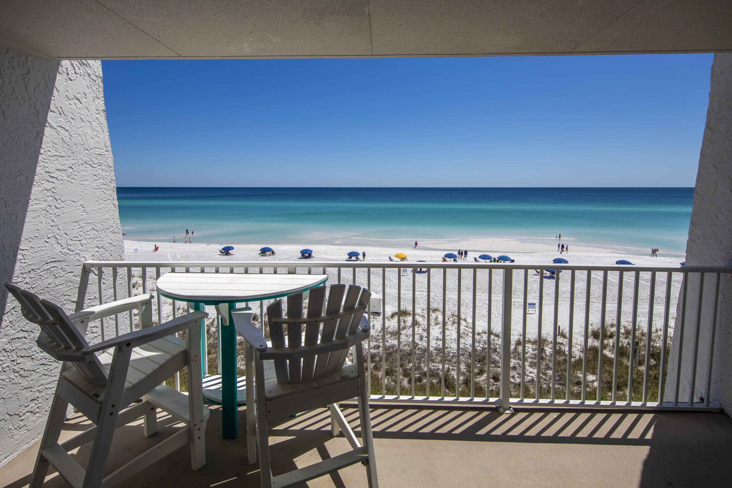 BEACH HOUSE CONDO PH 2 - Residential