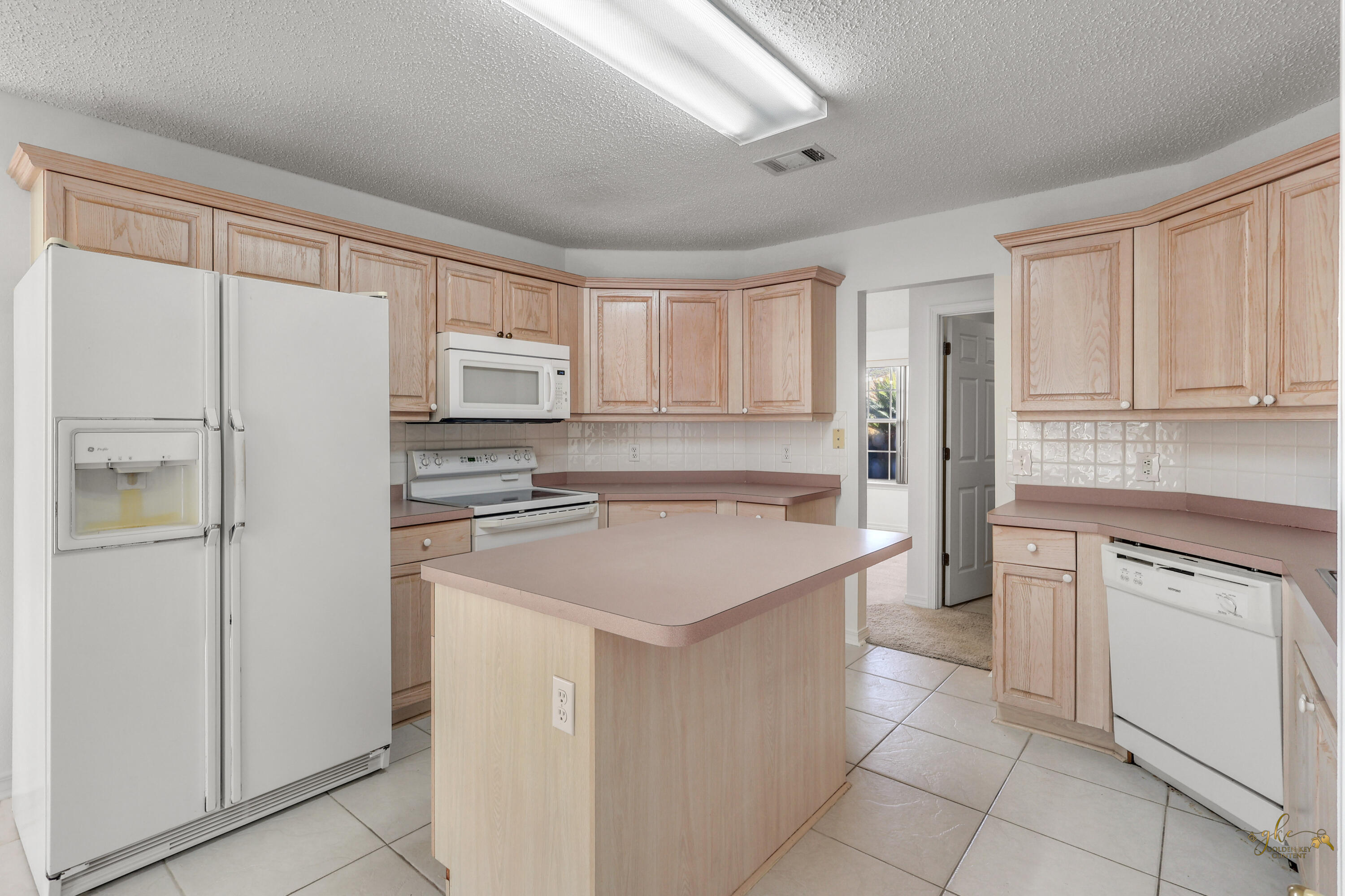 SANDY BEACH ESTATES - Residential