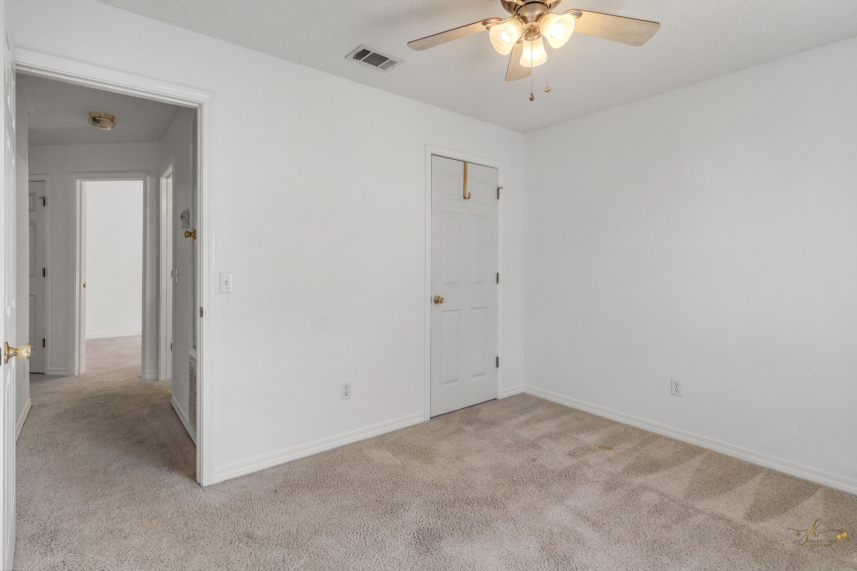 SANDY BEACH ESTATES - Residential