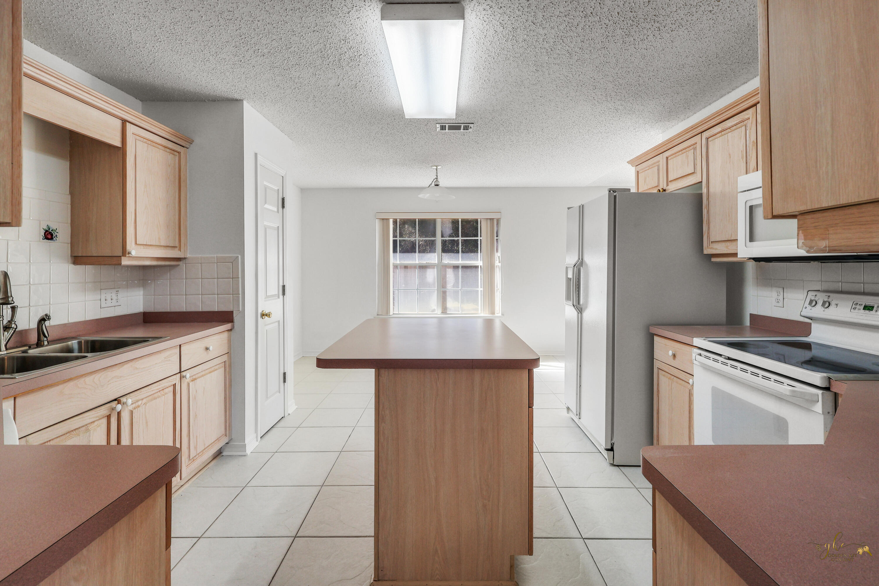 SANDY BEACH ESTATES - Residential