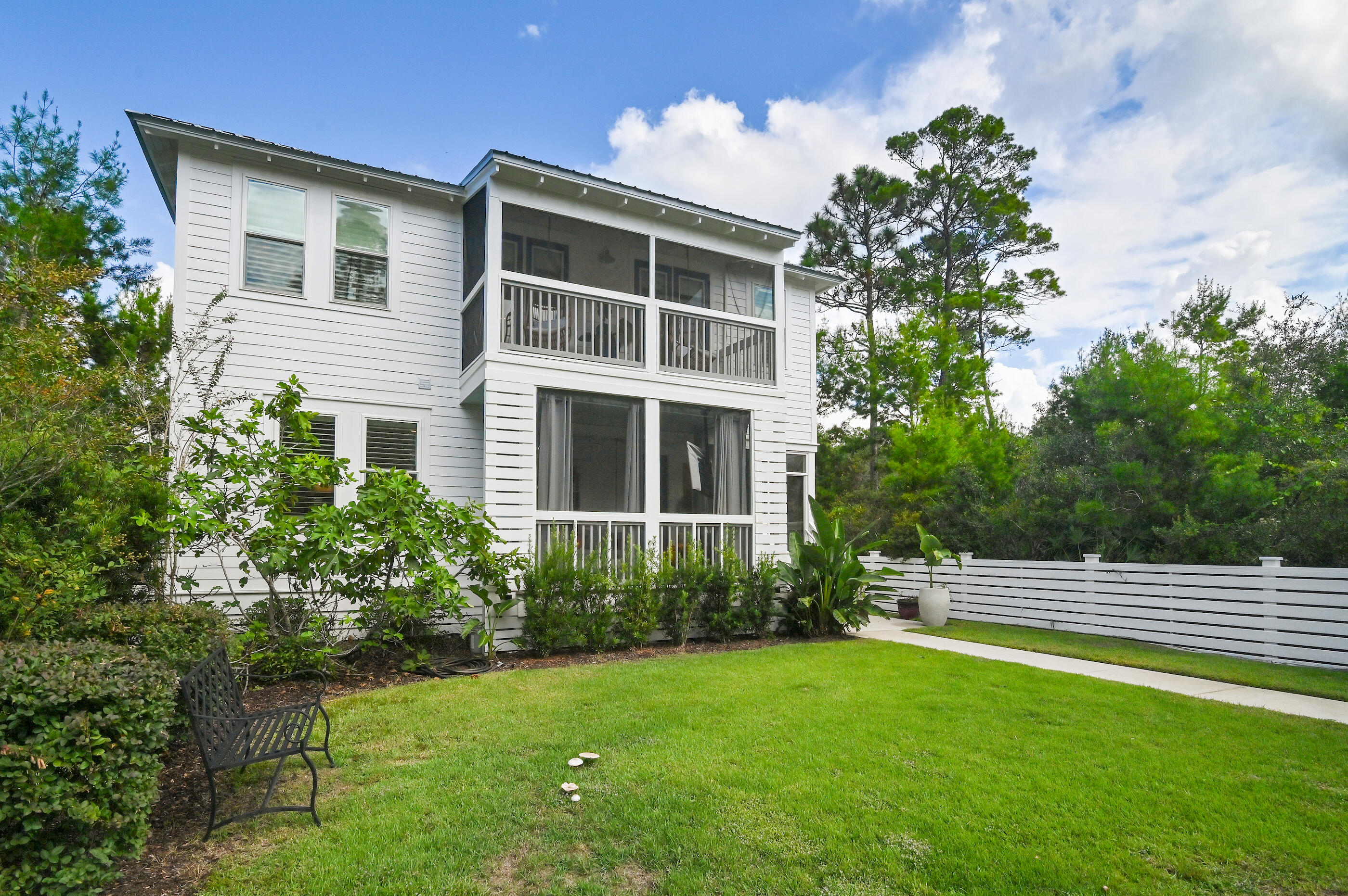 GRAYTON BAYOU - Residential