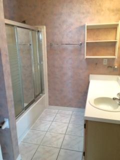 ROANOKE VILLAGE S/D - Residential Lease