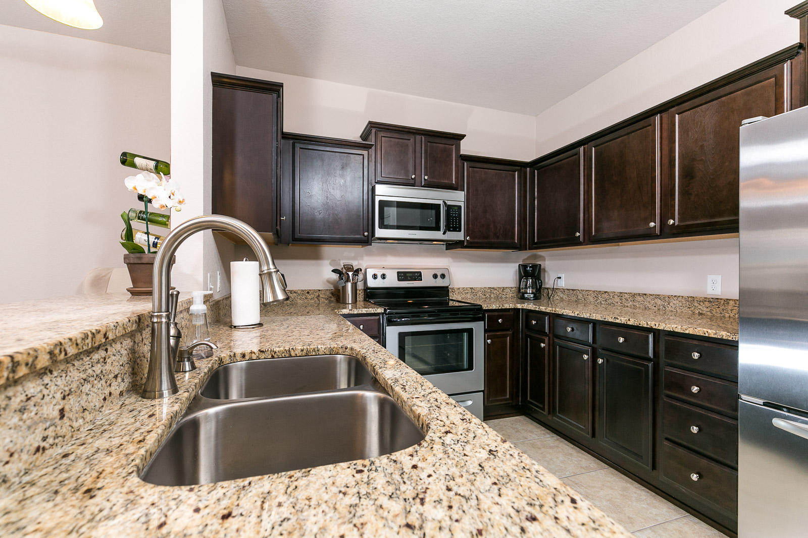 SAVANNAH HEIGHTS - Residential